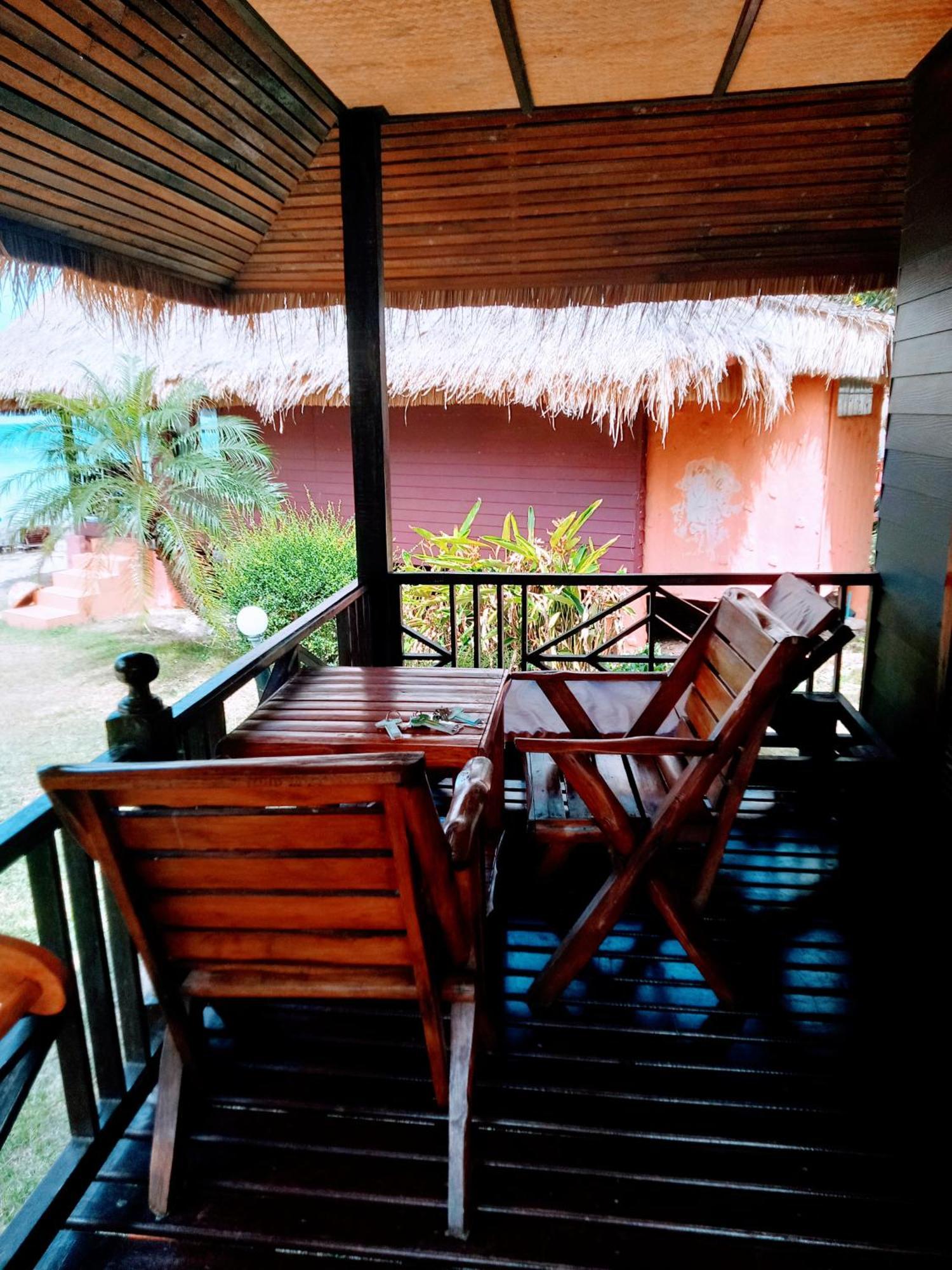 Bow Thong Resort 3*