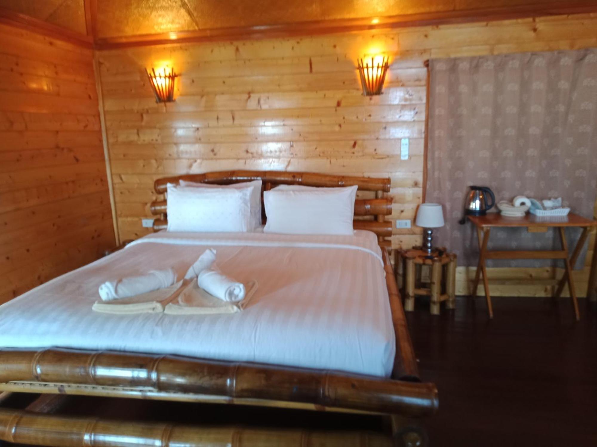 Bow Thong Resort