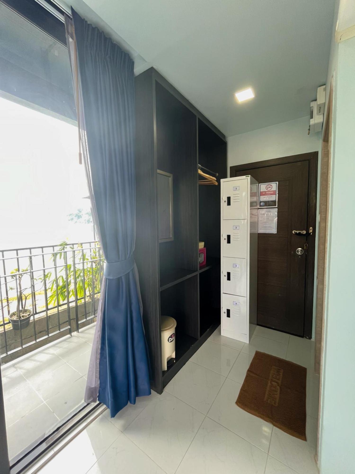 Albergue Dee Dee Sea Front *