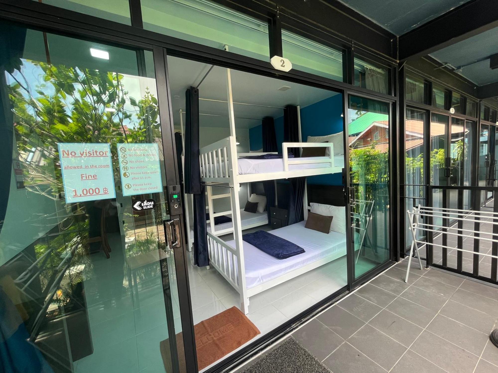 Albergue Dee Dee Sea Front *