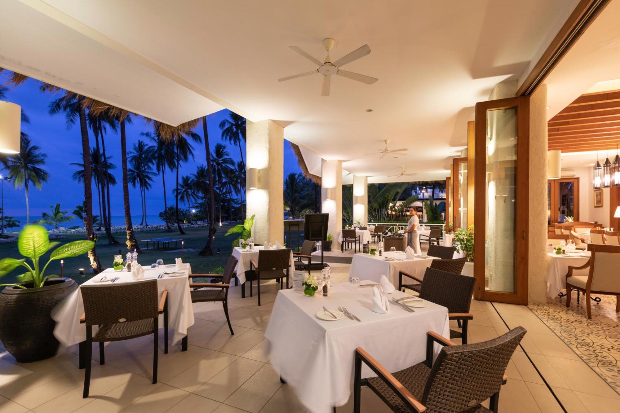 Kantary & Resort 5*