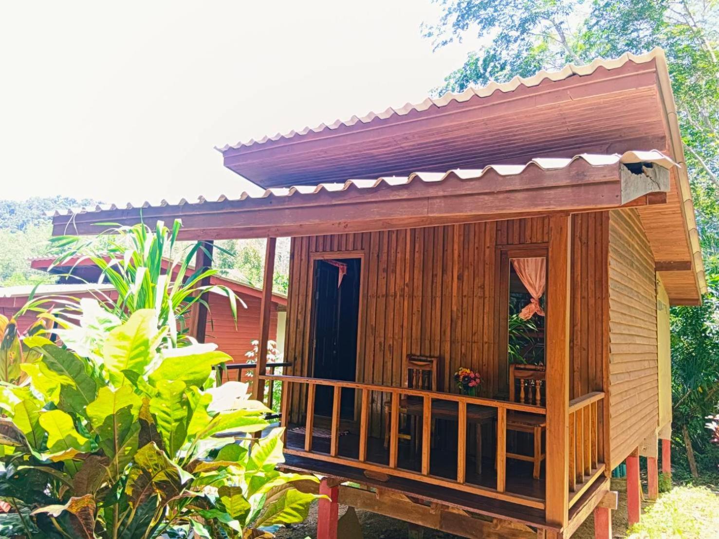 Lanta Maikeaw Lodge *