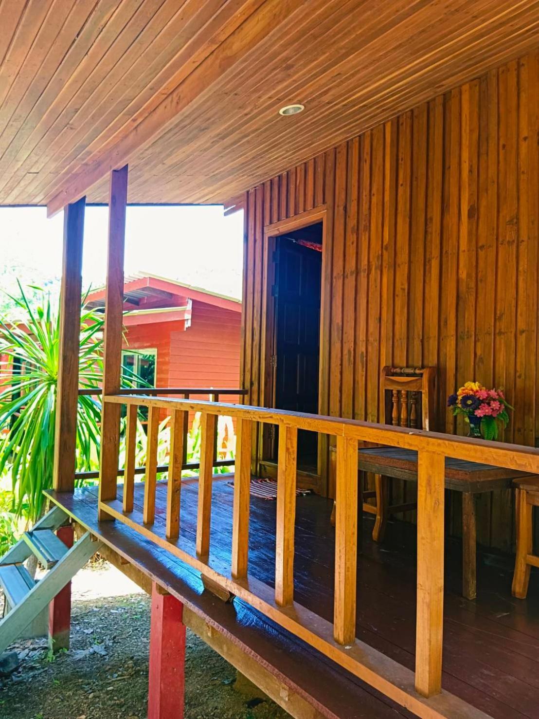 Lanta Maikeaw * Koh Lanta