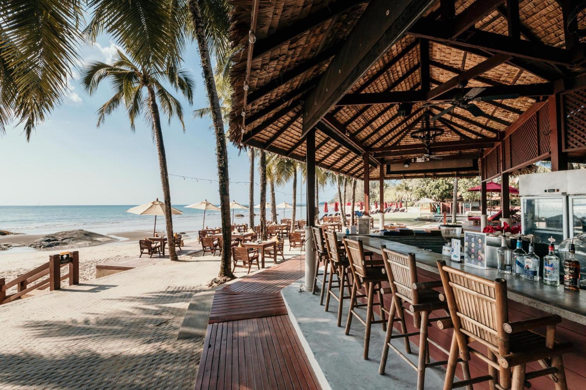 Resort Khaolak Laguna 4*