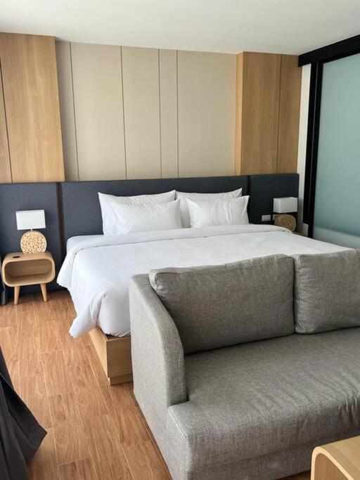 Apartment Sea Nai Thon Beach