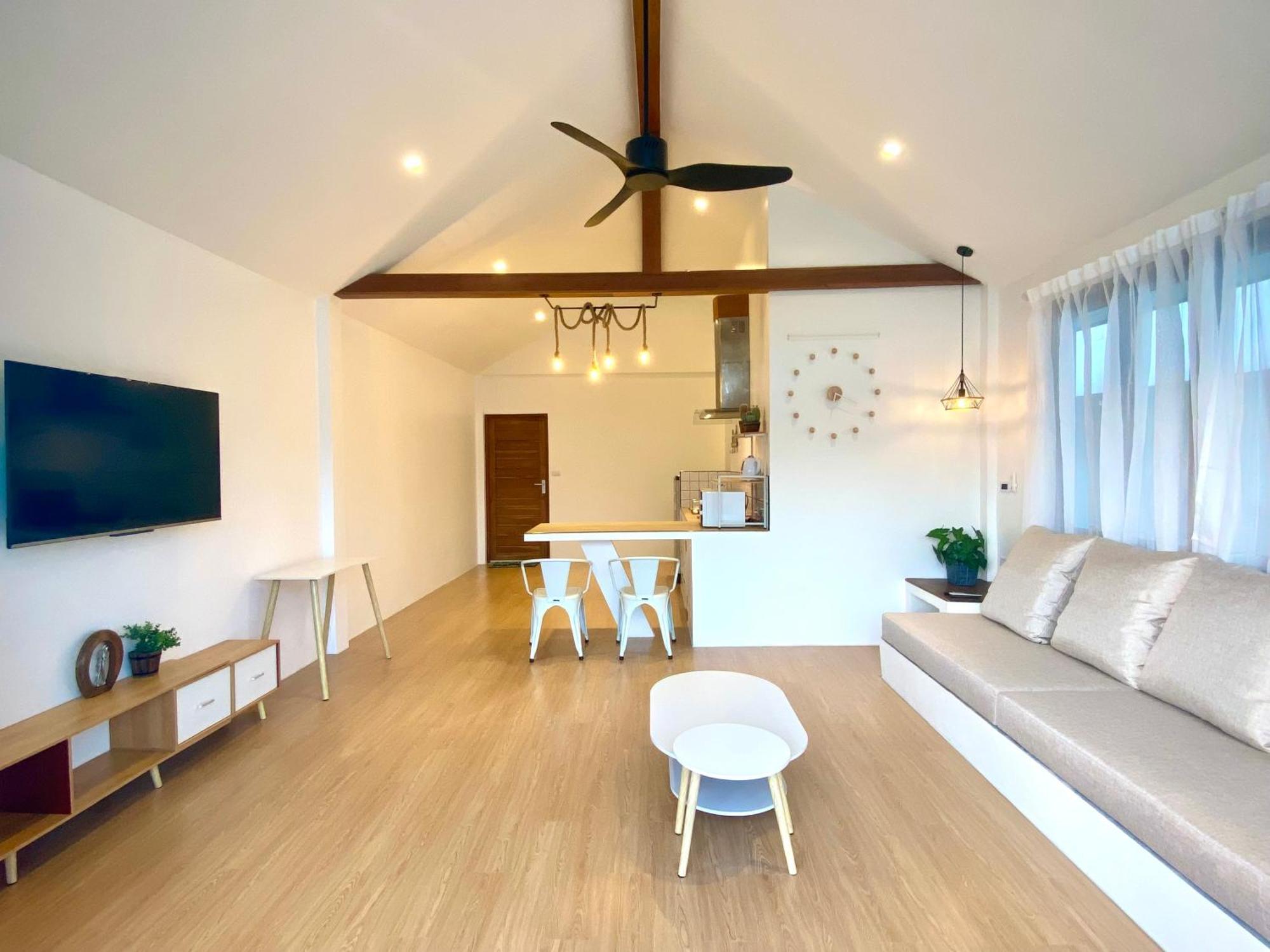 Minimal1 Maehaad Apartment *