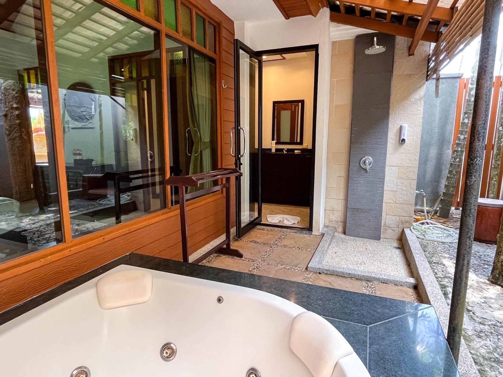 Pousada Baleeyan Thalang