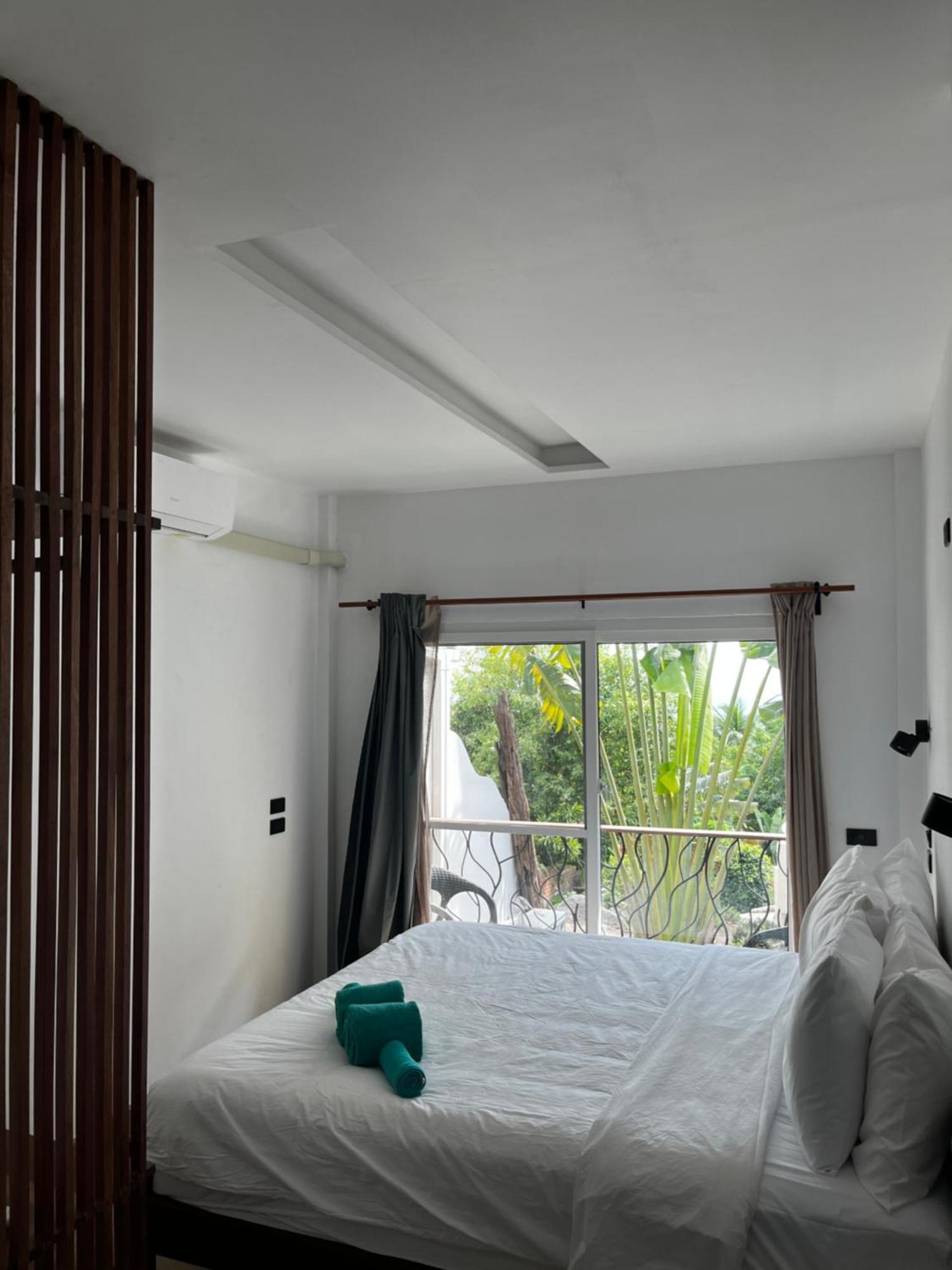 Koh Tao Studios *