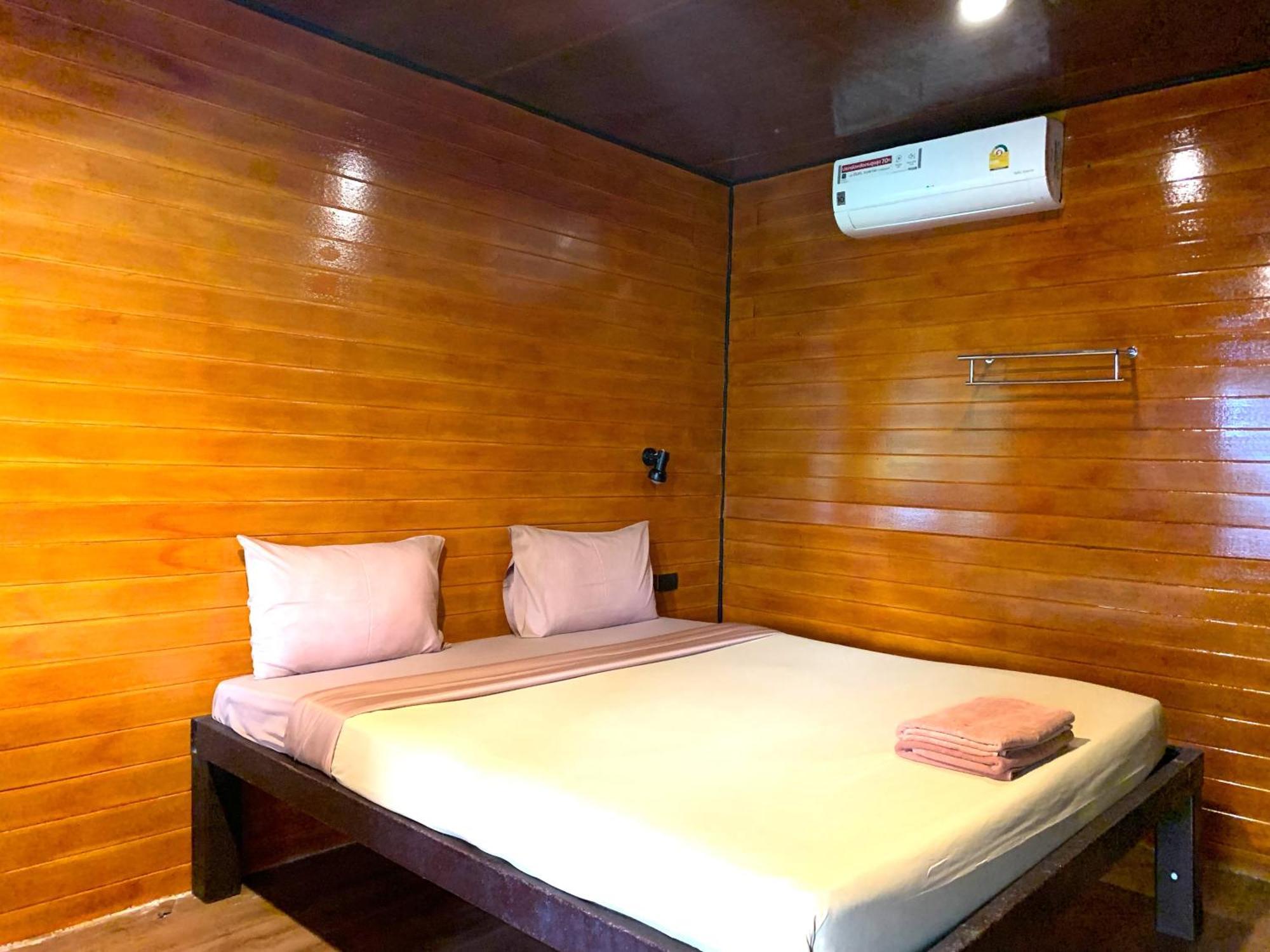 The Cobble Hotel- Island 3*