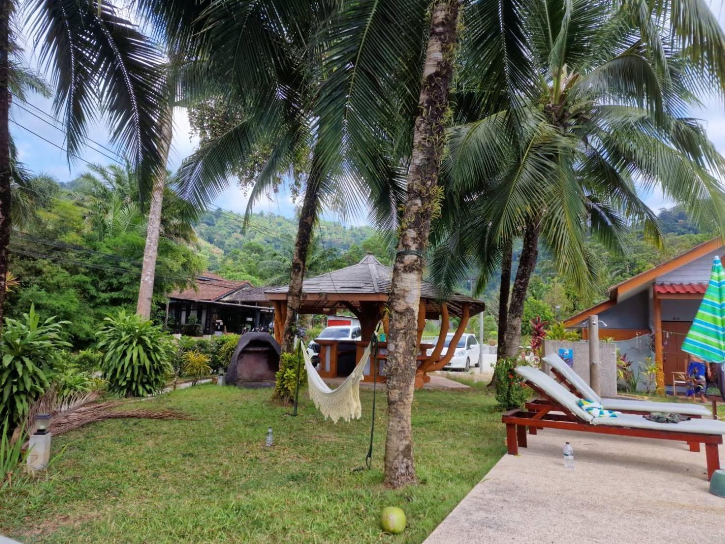 Khaolak Banana 3*