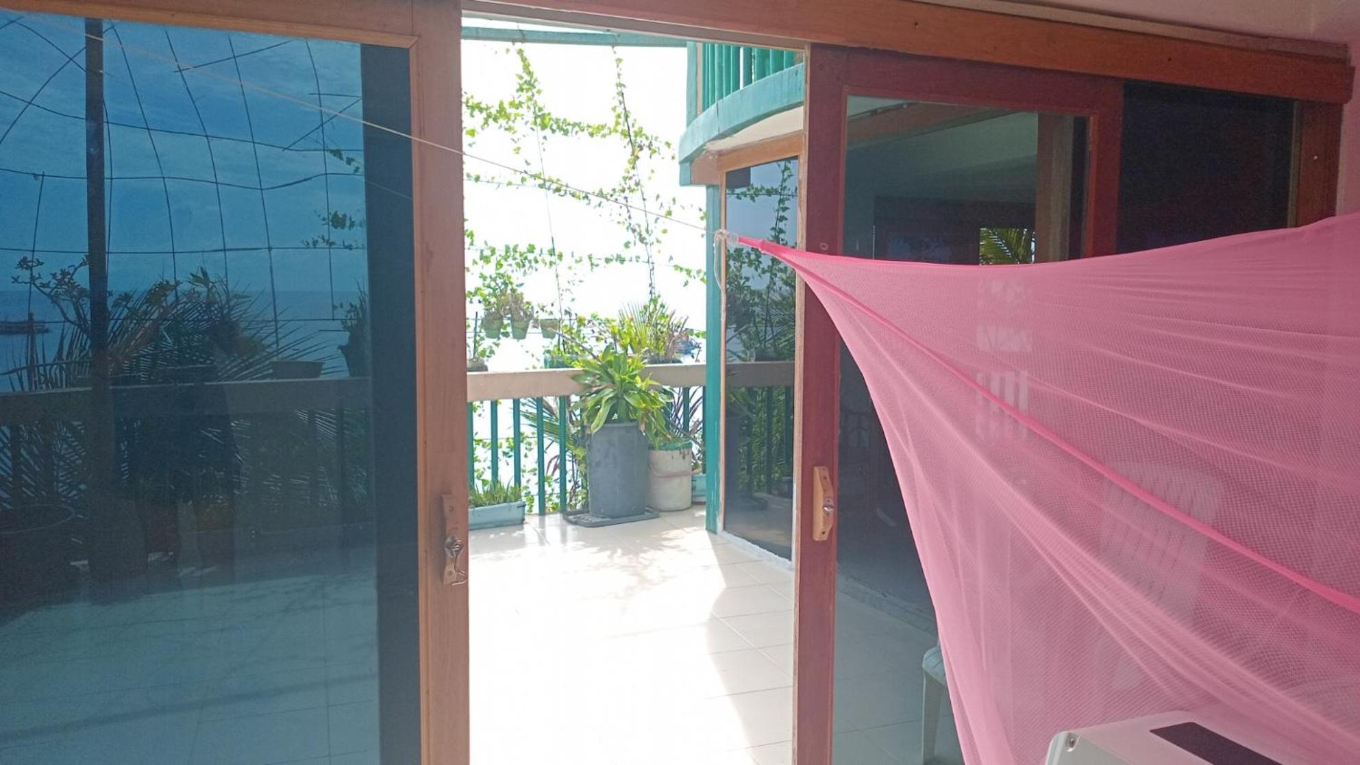 Hin Wong Dive & Snorkel Resort