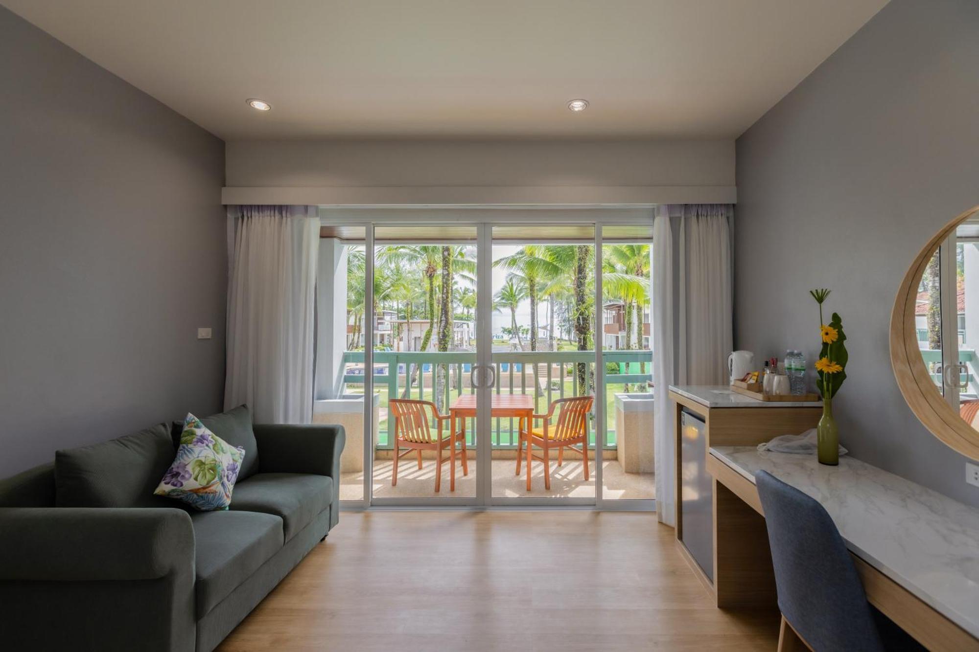 The Briza Resort, Sha Extra