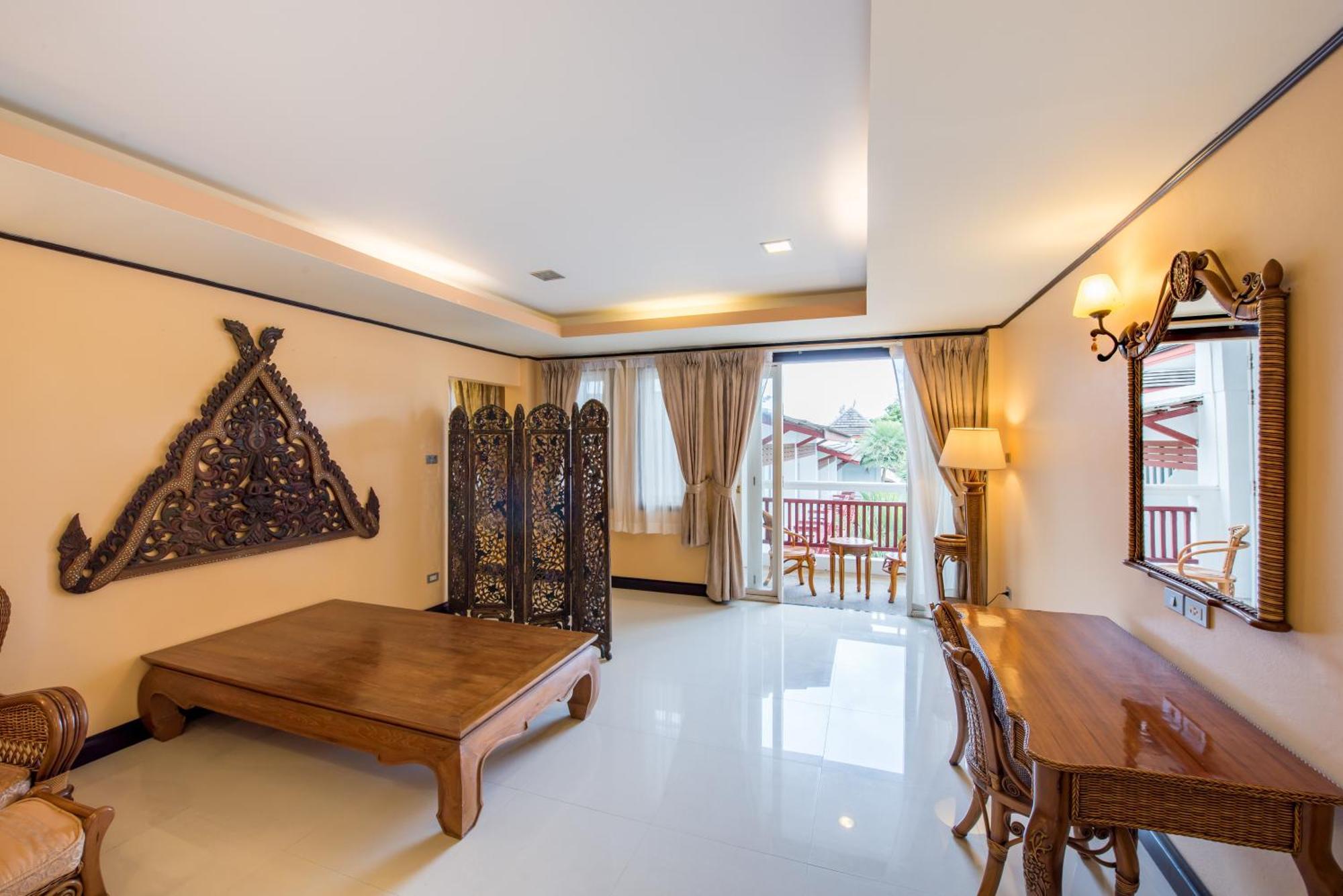 Resort Montra 4*