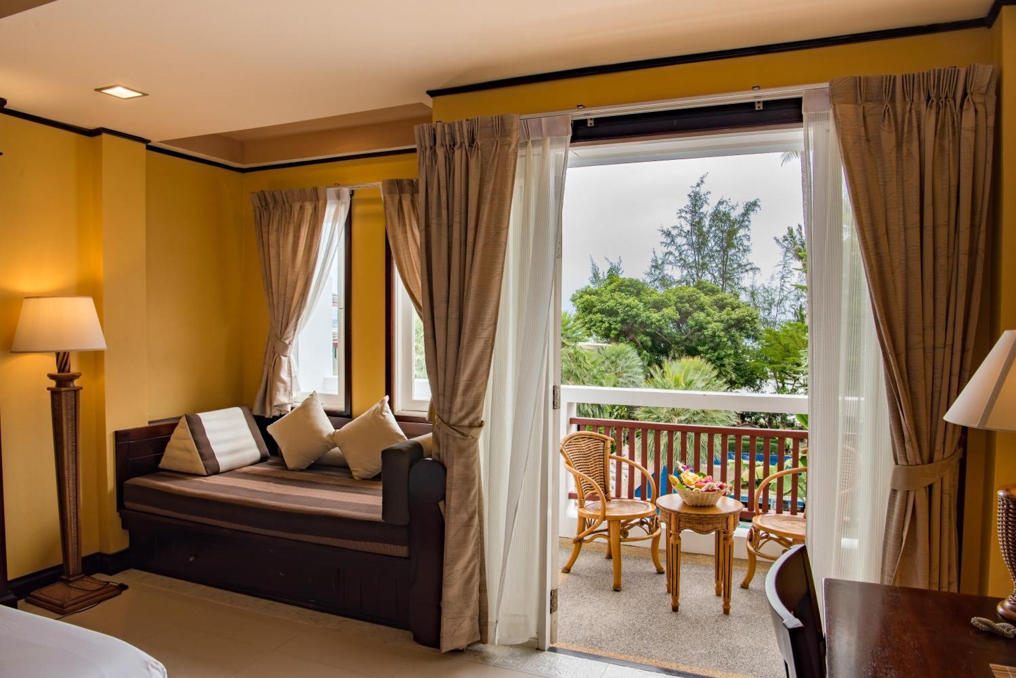 Montra Resort Koh Tao