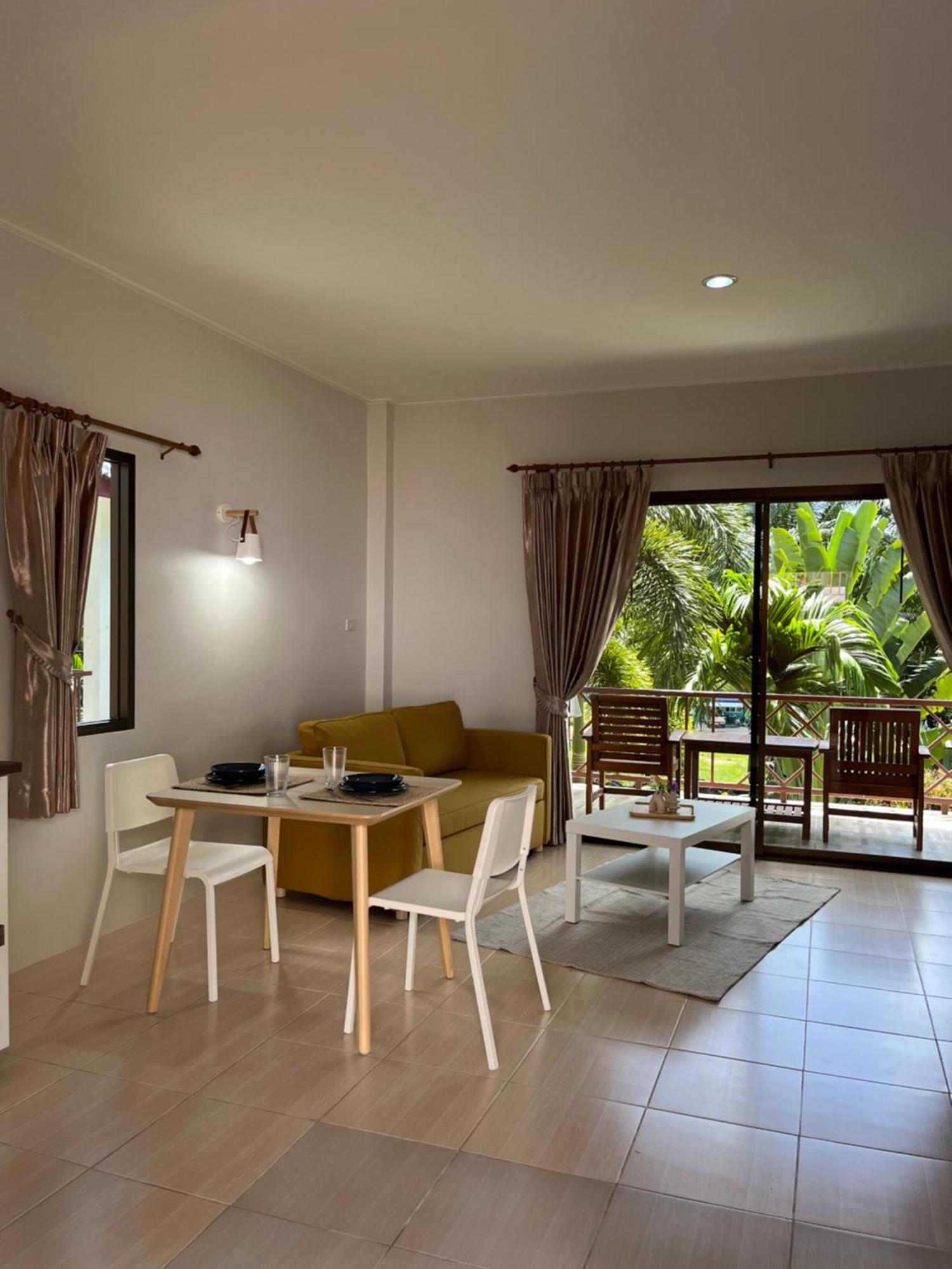 Sawasdee & Pool Holiday home