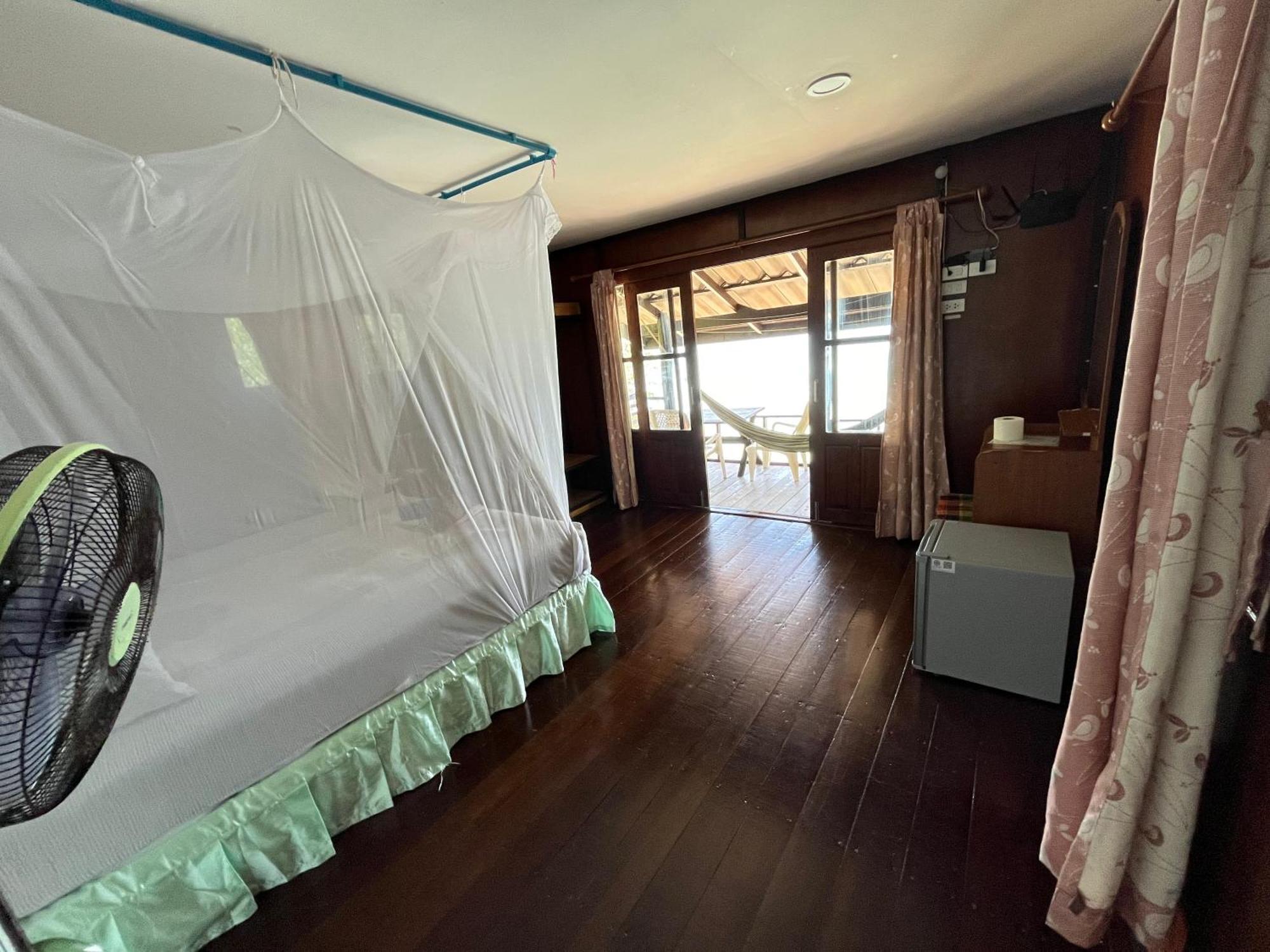 Tao Thong 1 * Koh Tao