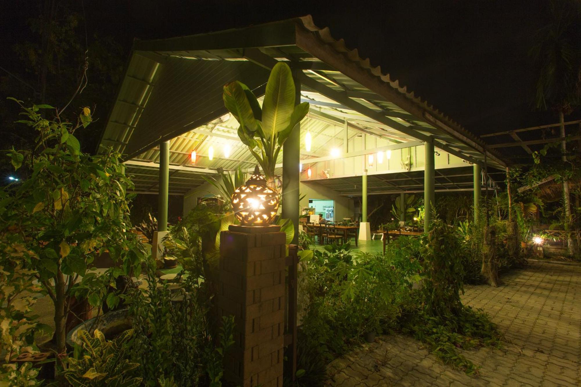 Resort Ladda 2*