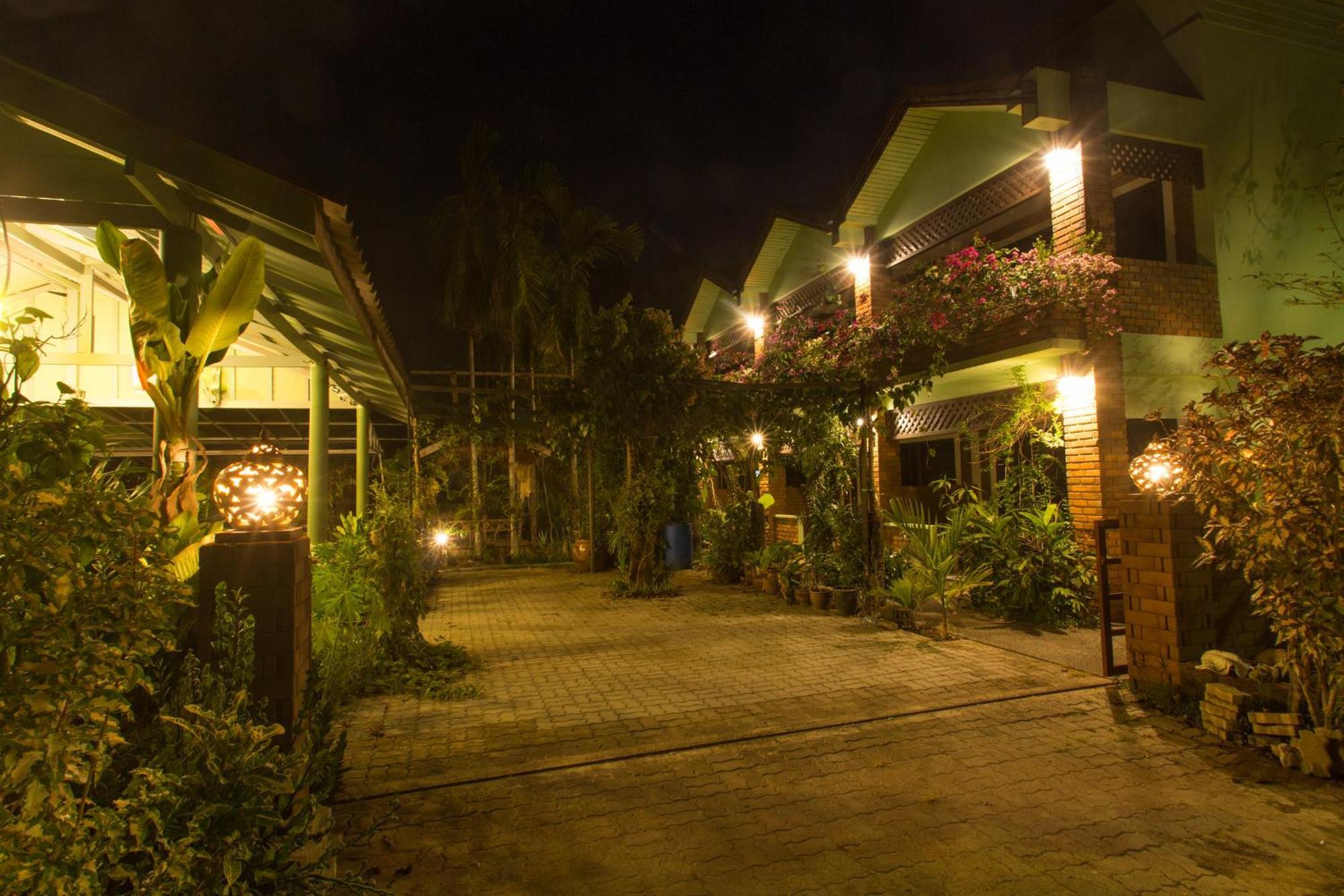 Ladda Resort