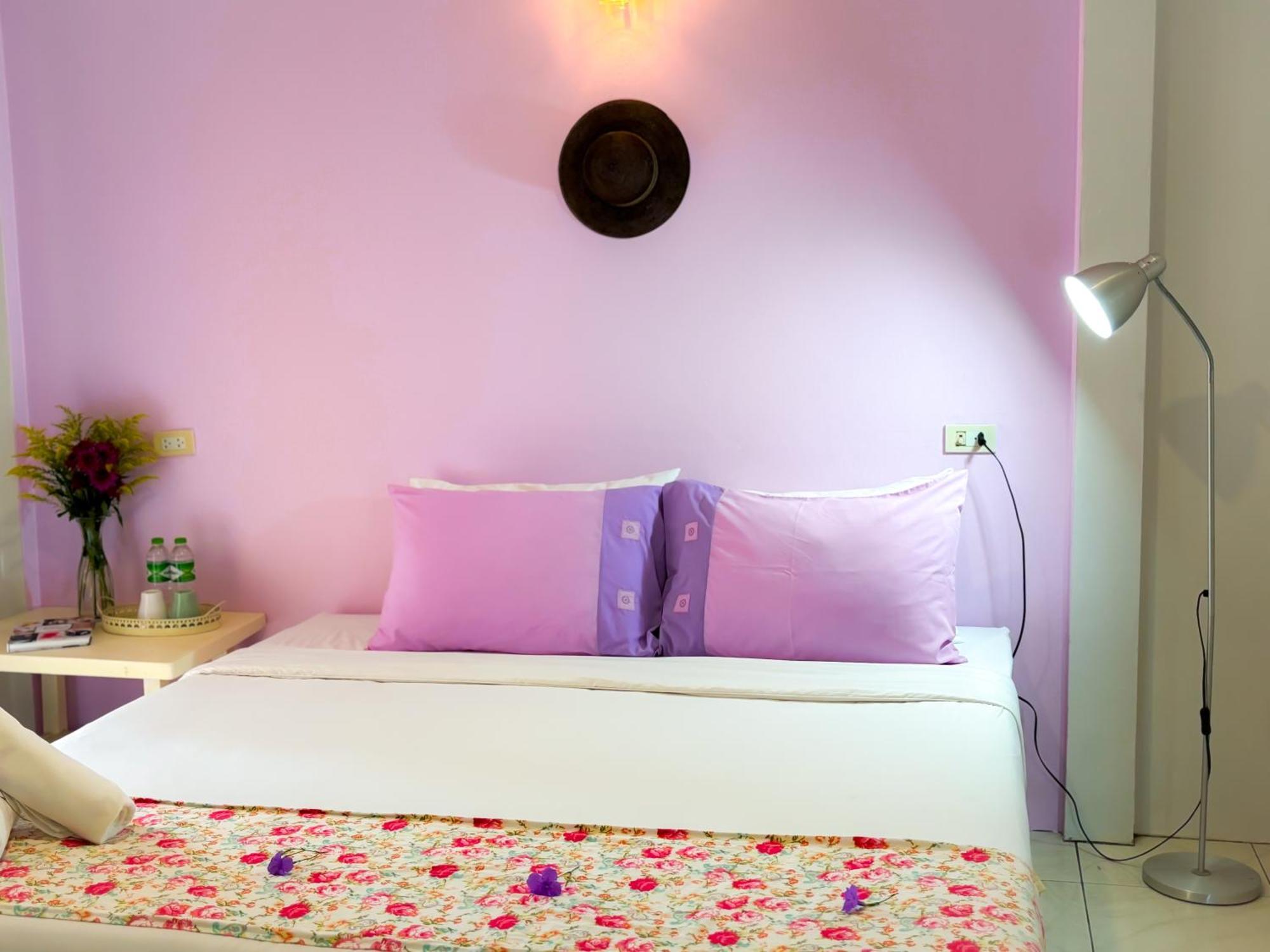Bed & Breakfast Les Fleurs House 2*