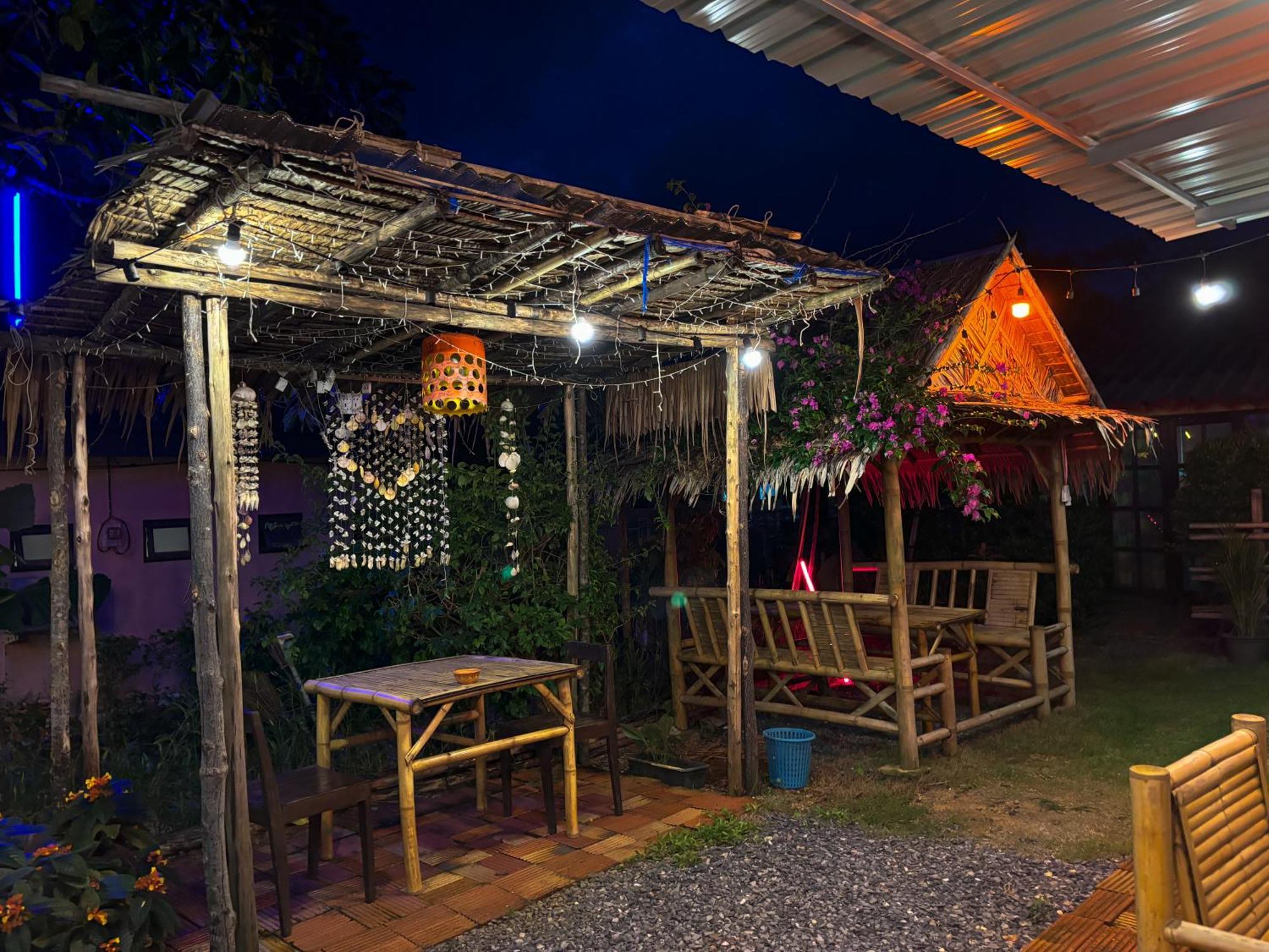 Bed & Breakfast Les Fleurs House Khao Lak