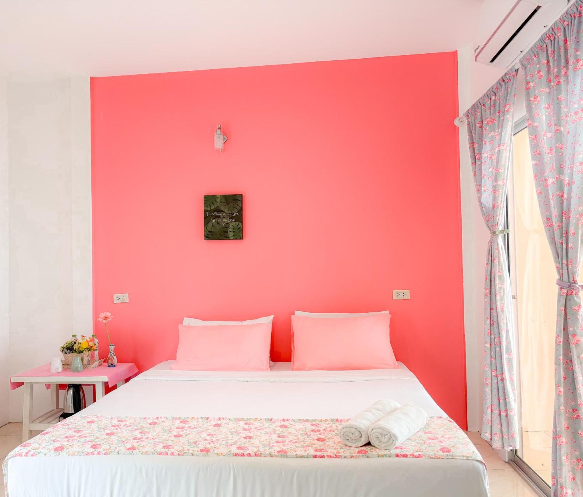 Bed & Breakfast Les Fleurs House 2*