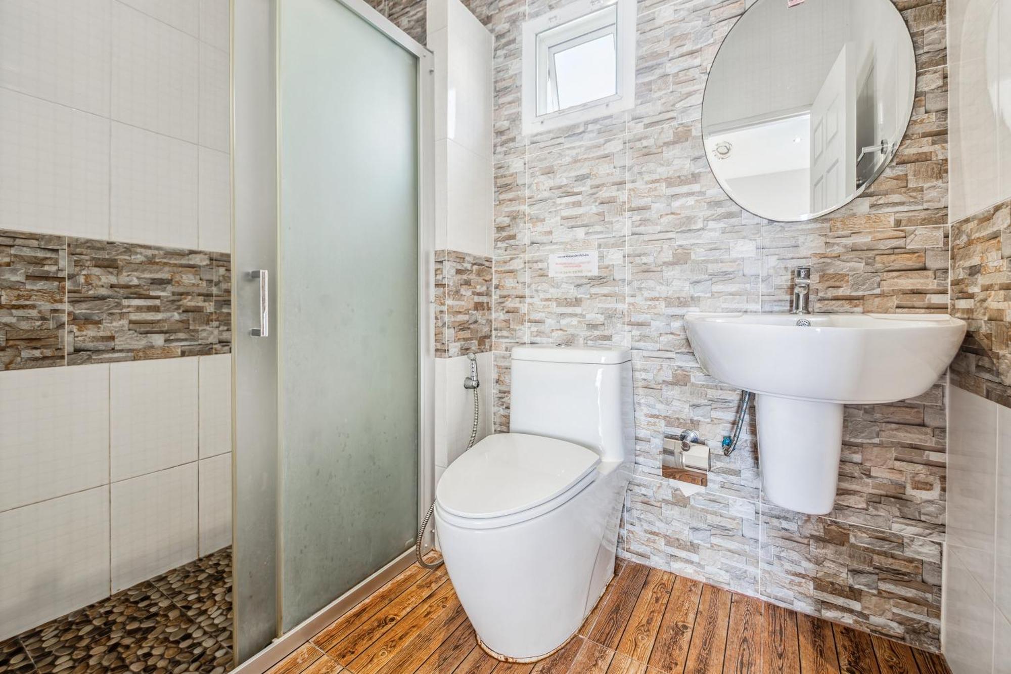 Winrisa Place Apartamento Nai Yang