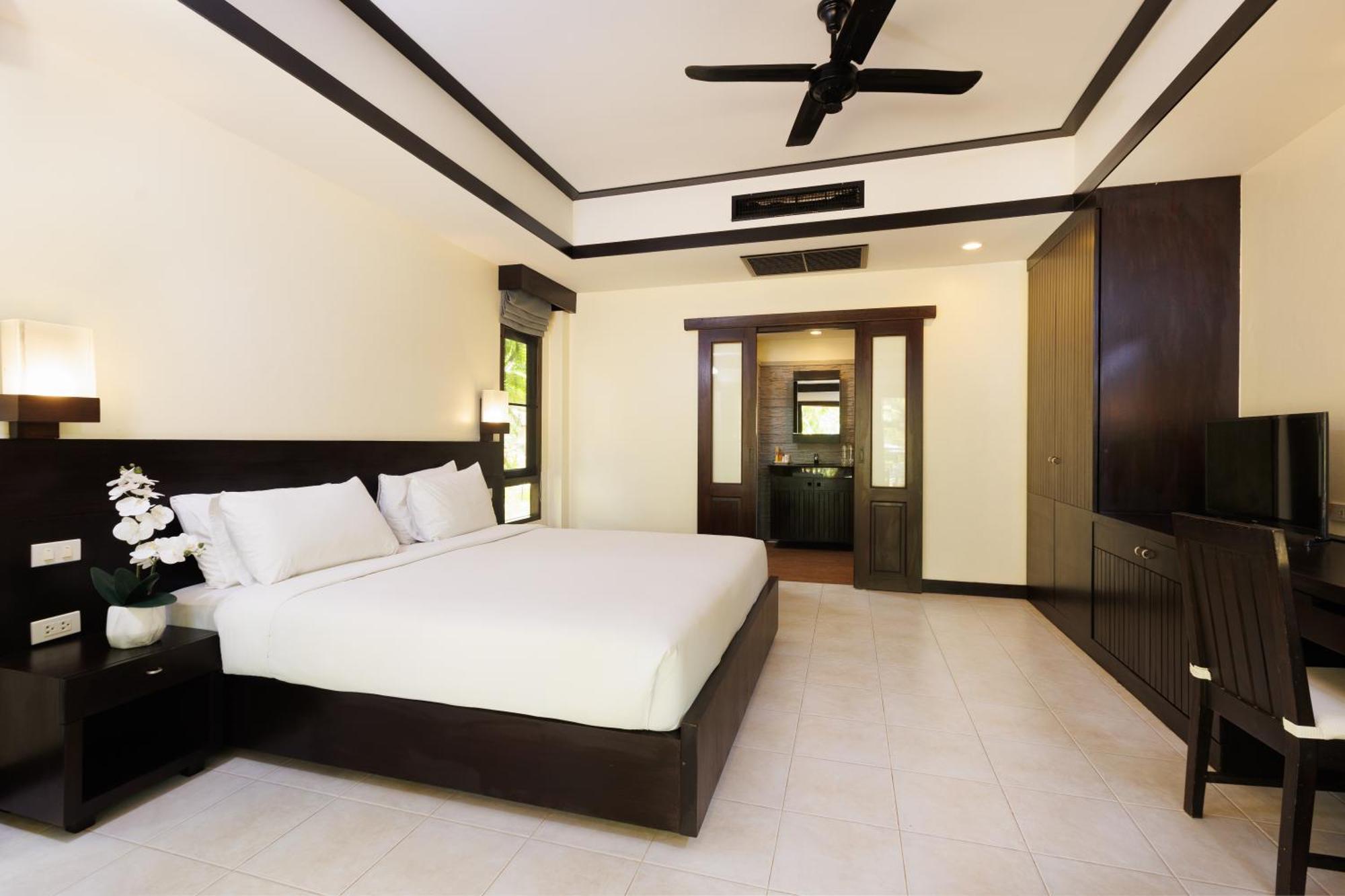 Nang Thong Resort *