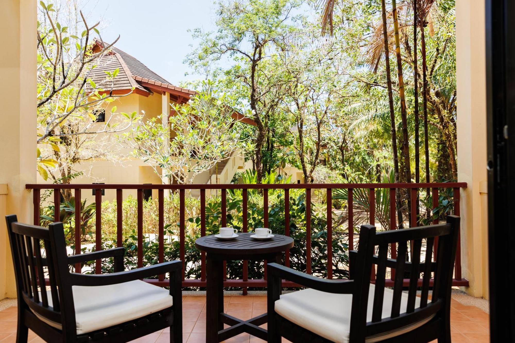 Nang Thong Resort *