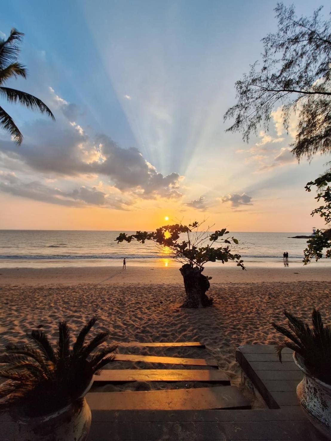 Nang Thong Resort *