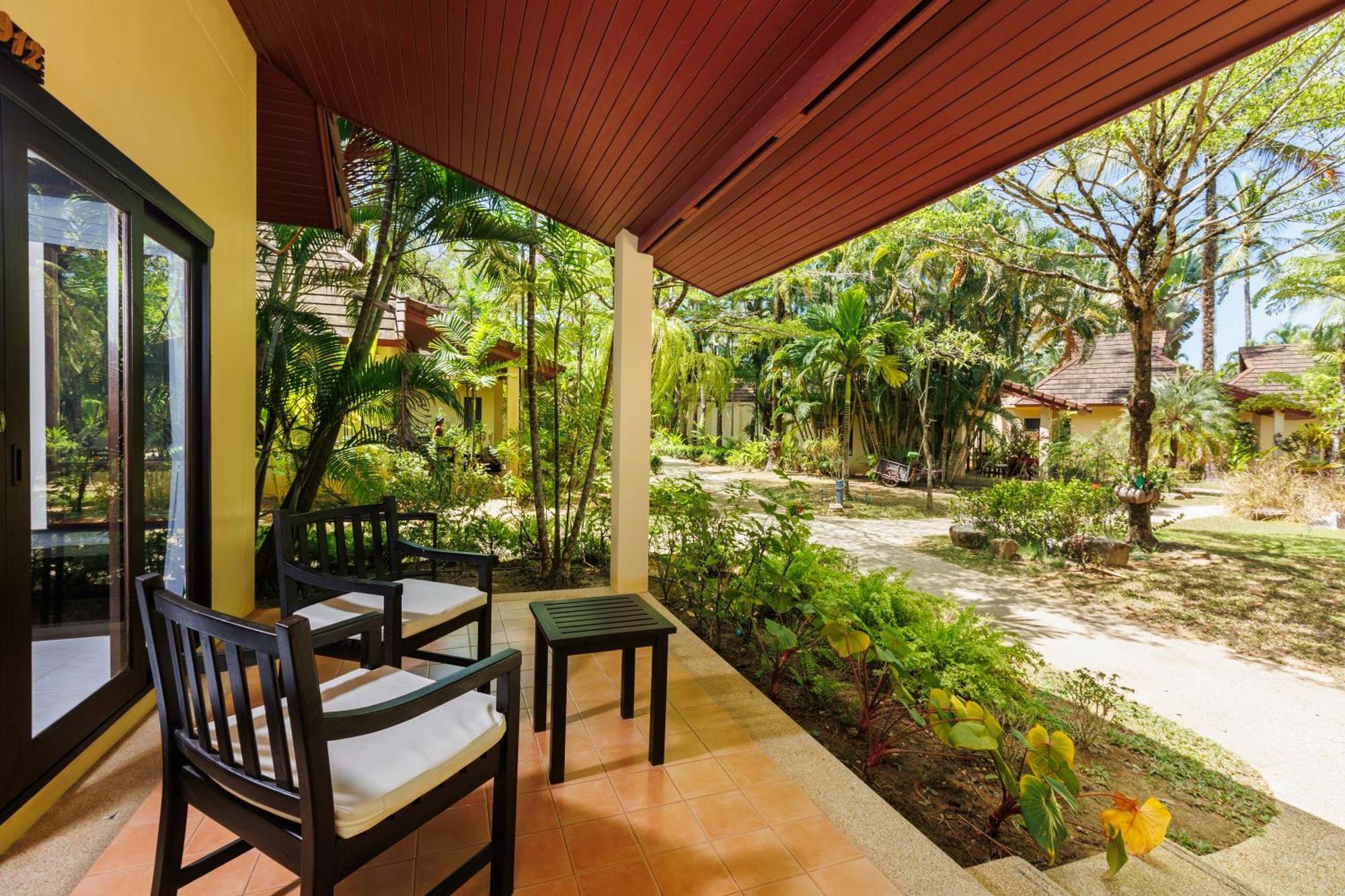 Nang Thong Resort *