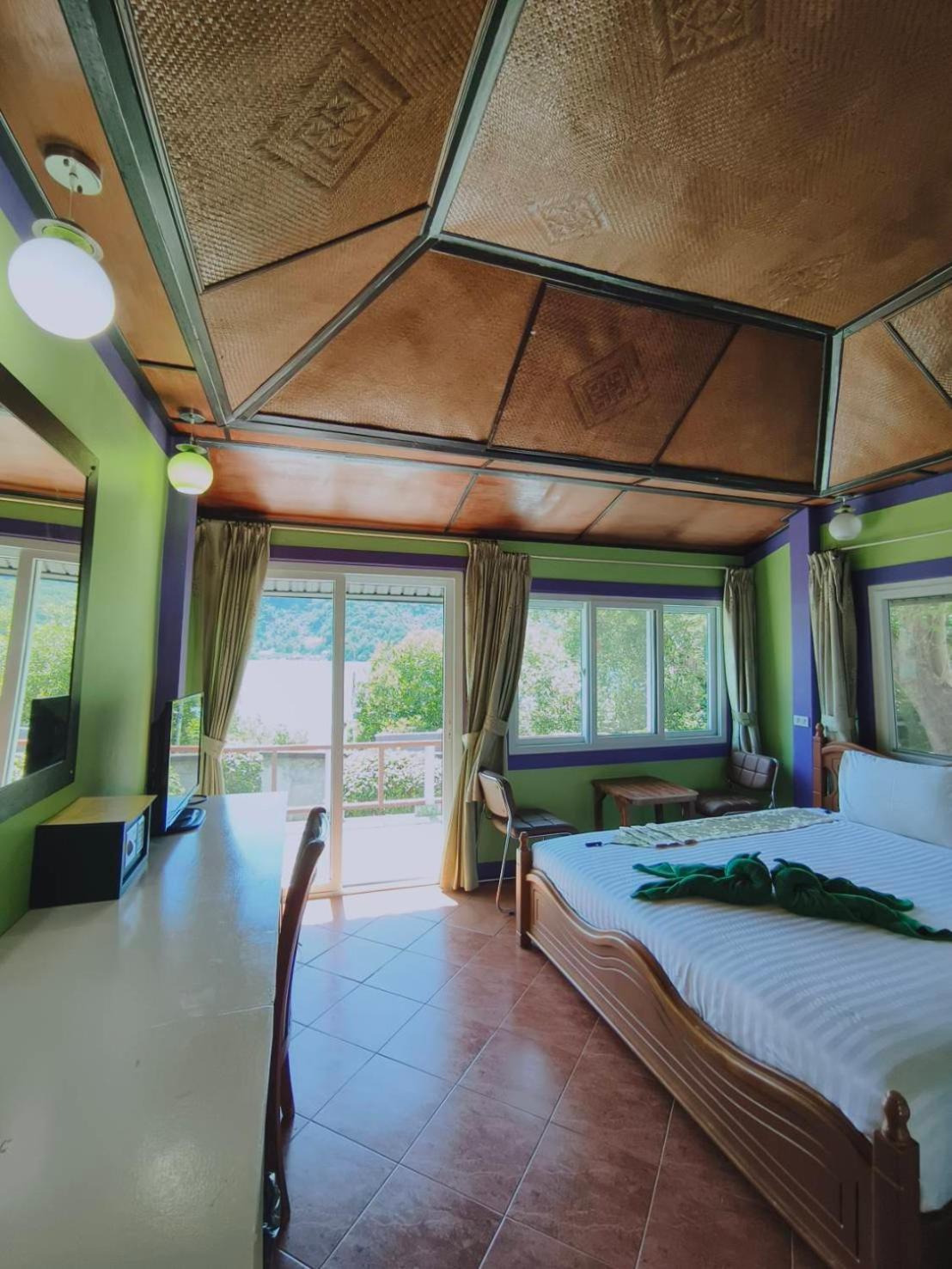 Phi Phi View Point Hotel