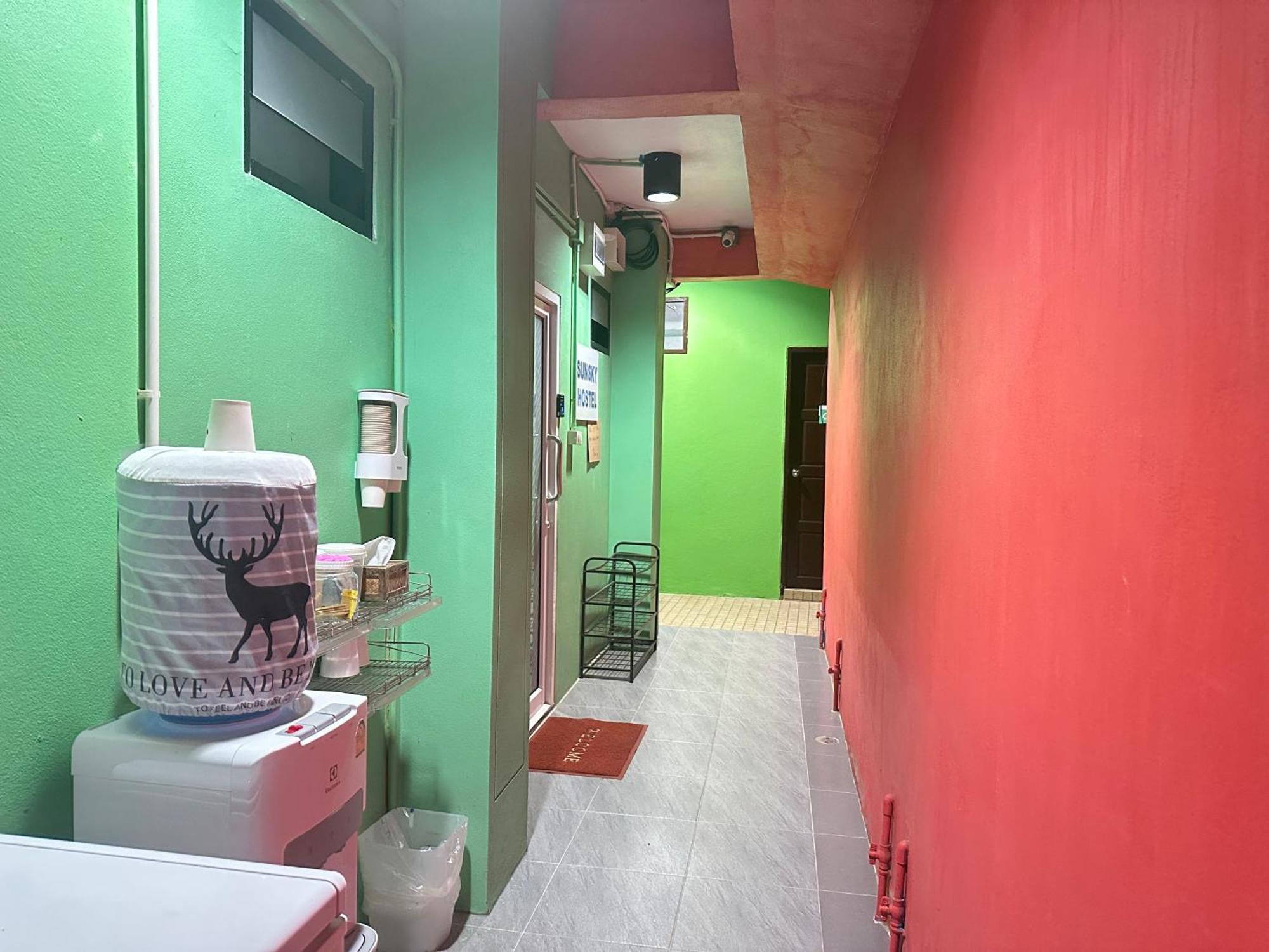 House & Sunsky Guest house 2*