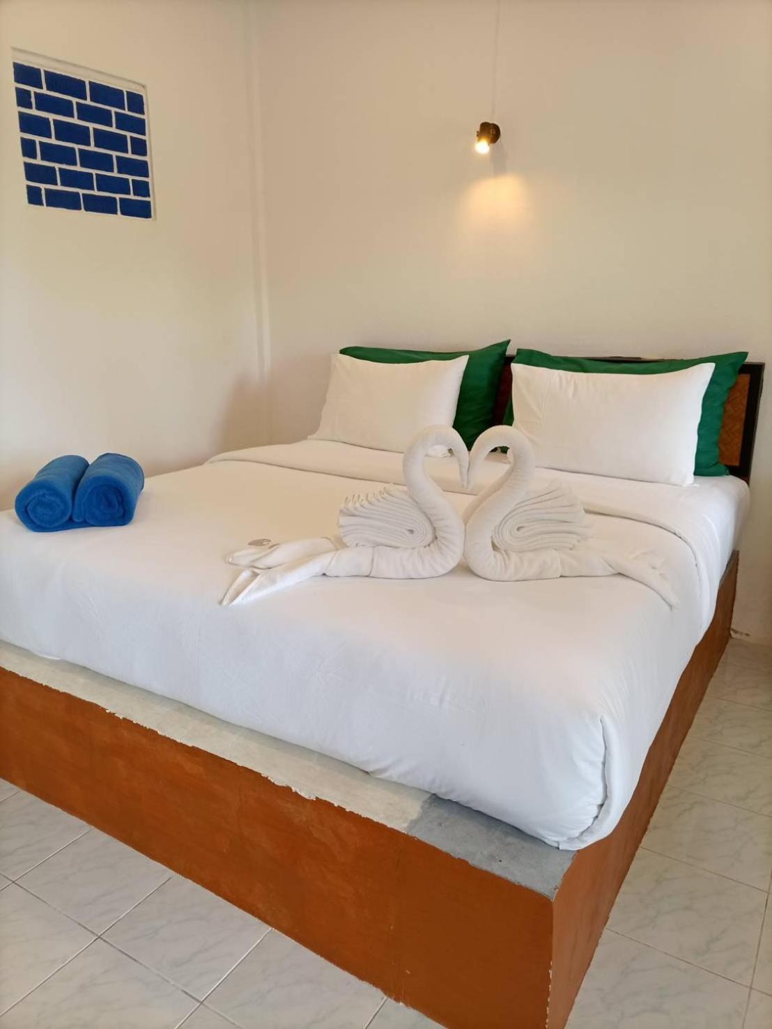 Khaolak Banana Hotel 3*