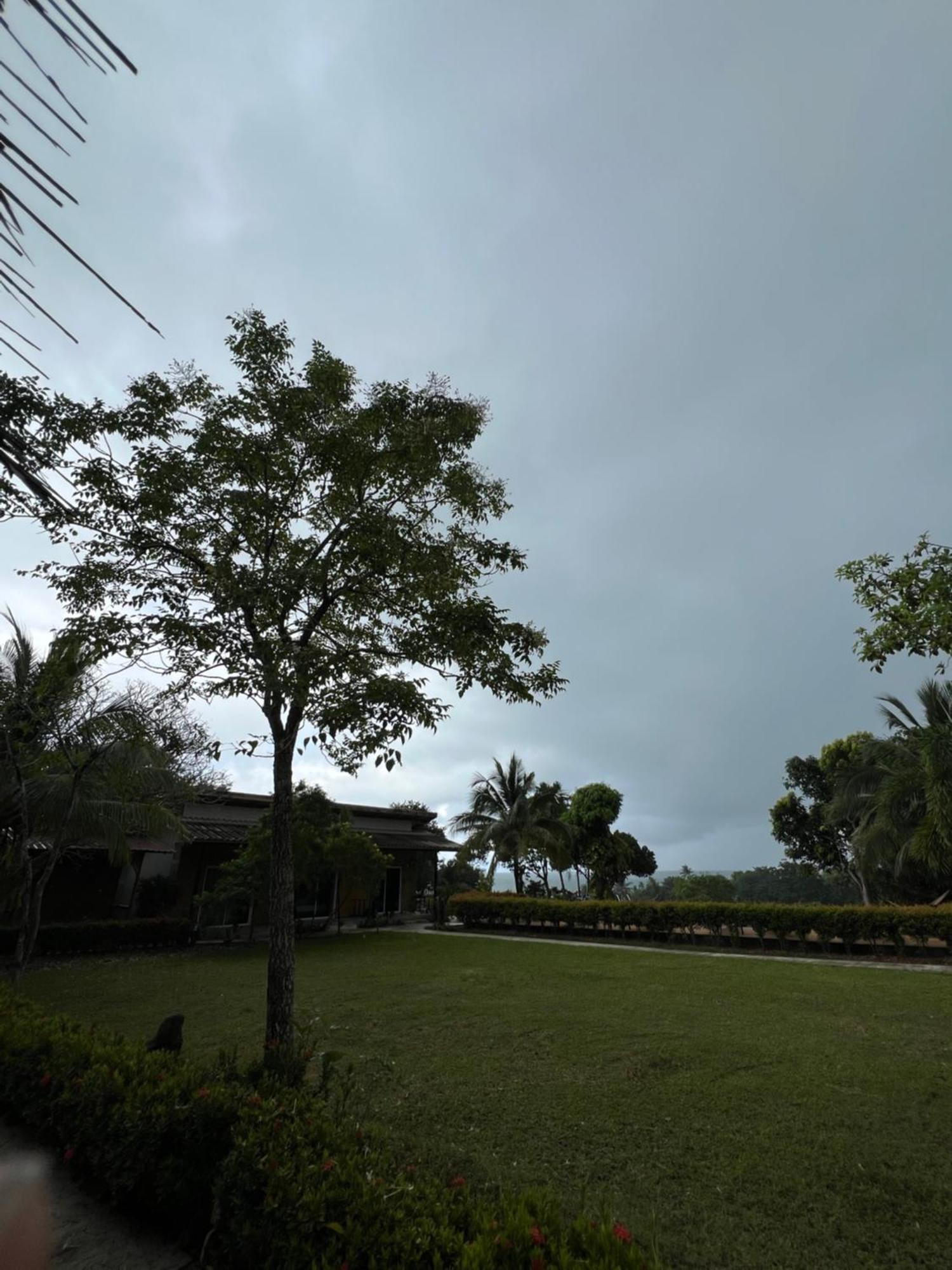 Chom Dao Hotel 2*