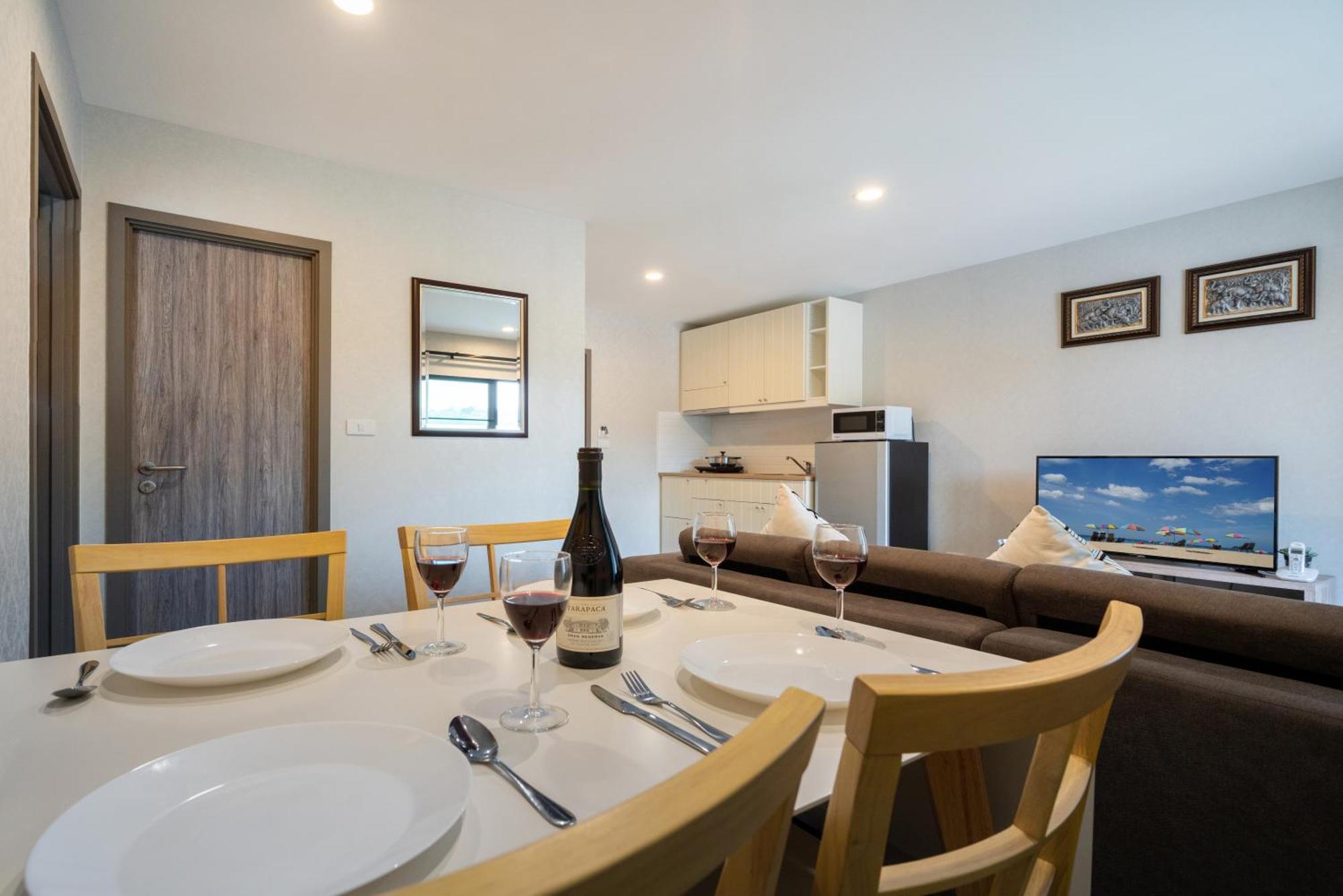 The Title Residencies Naiyang Pool View Apartment *