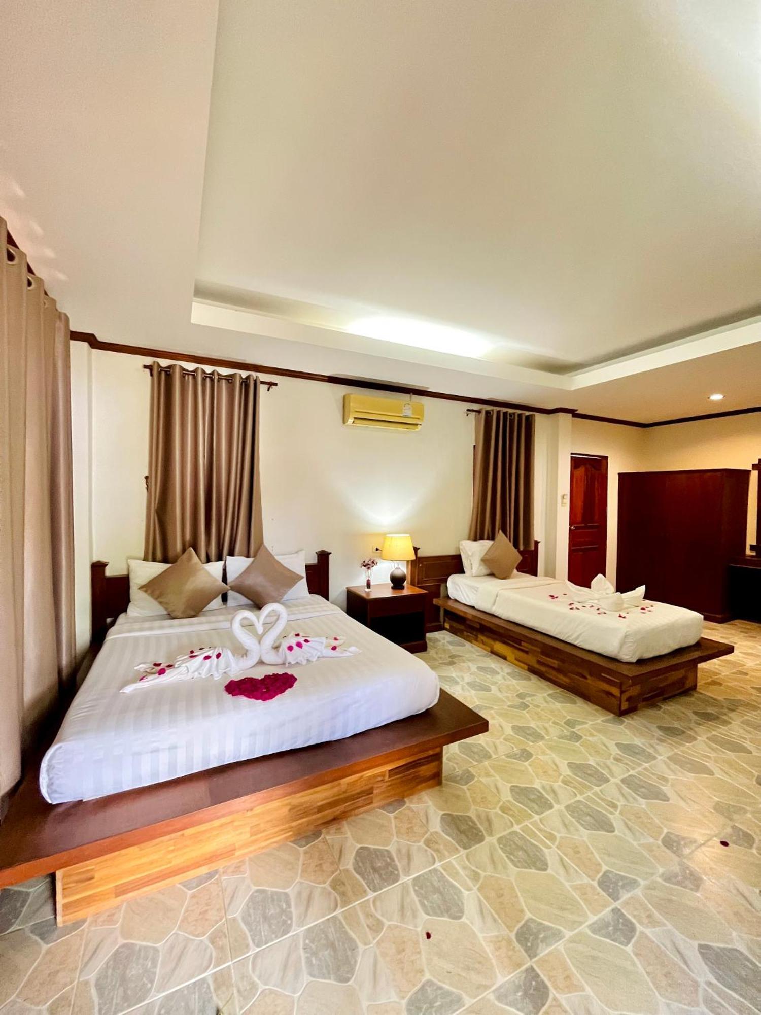 Lanta Nature House Hostel *