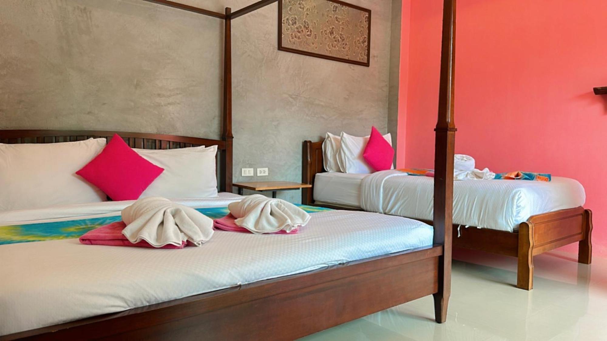 Pinky & - Sha Extra Hotel 4*