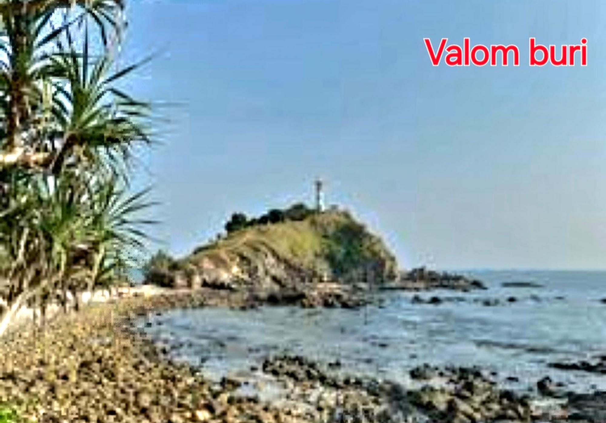 Chalet Lanta Valom Buri *