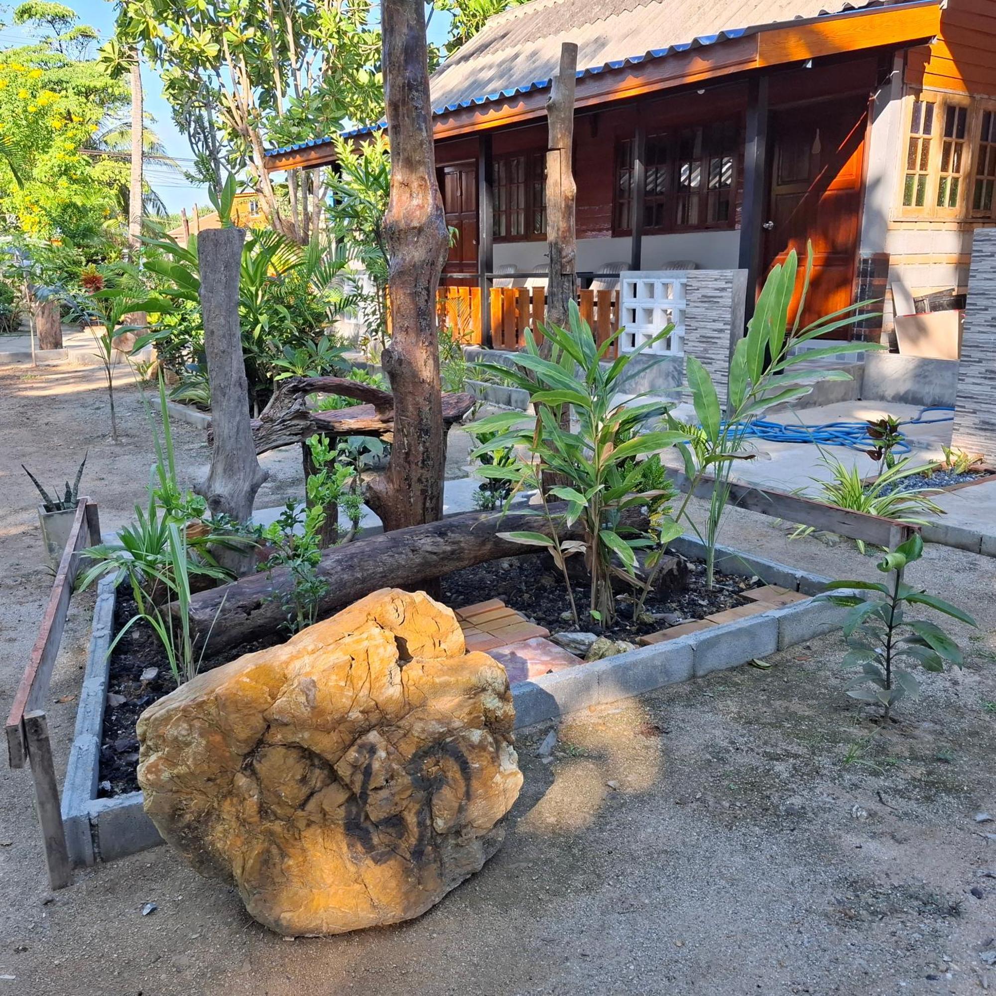 Lanta Valom Buri Koh Lanta