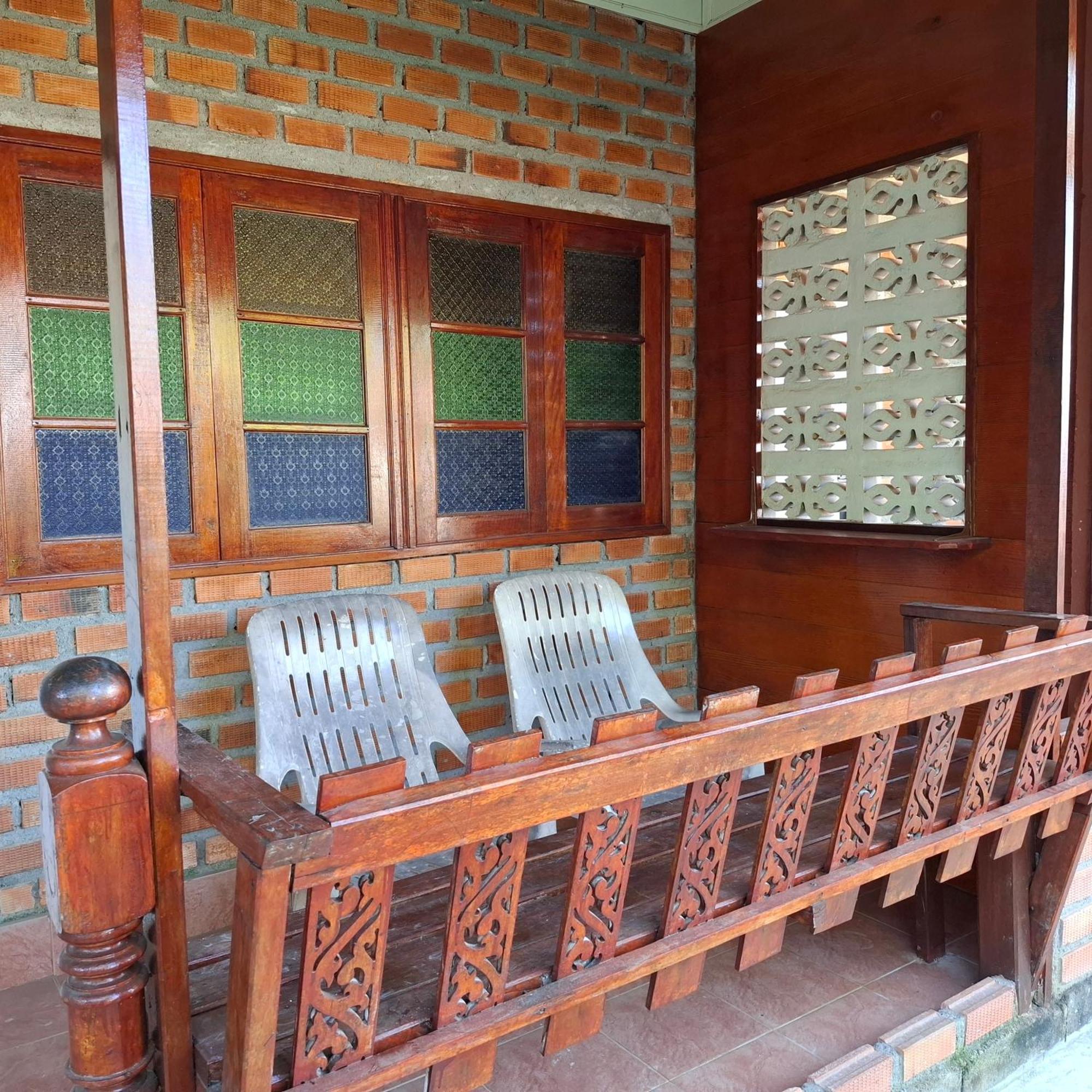 Lanta Valom Buri Chalet