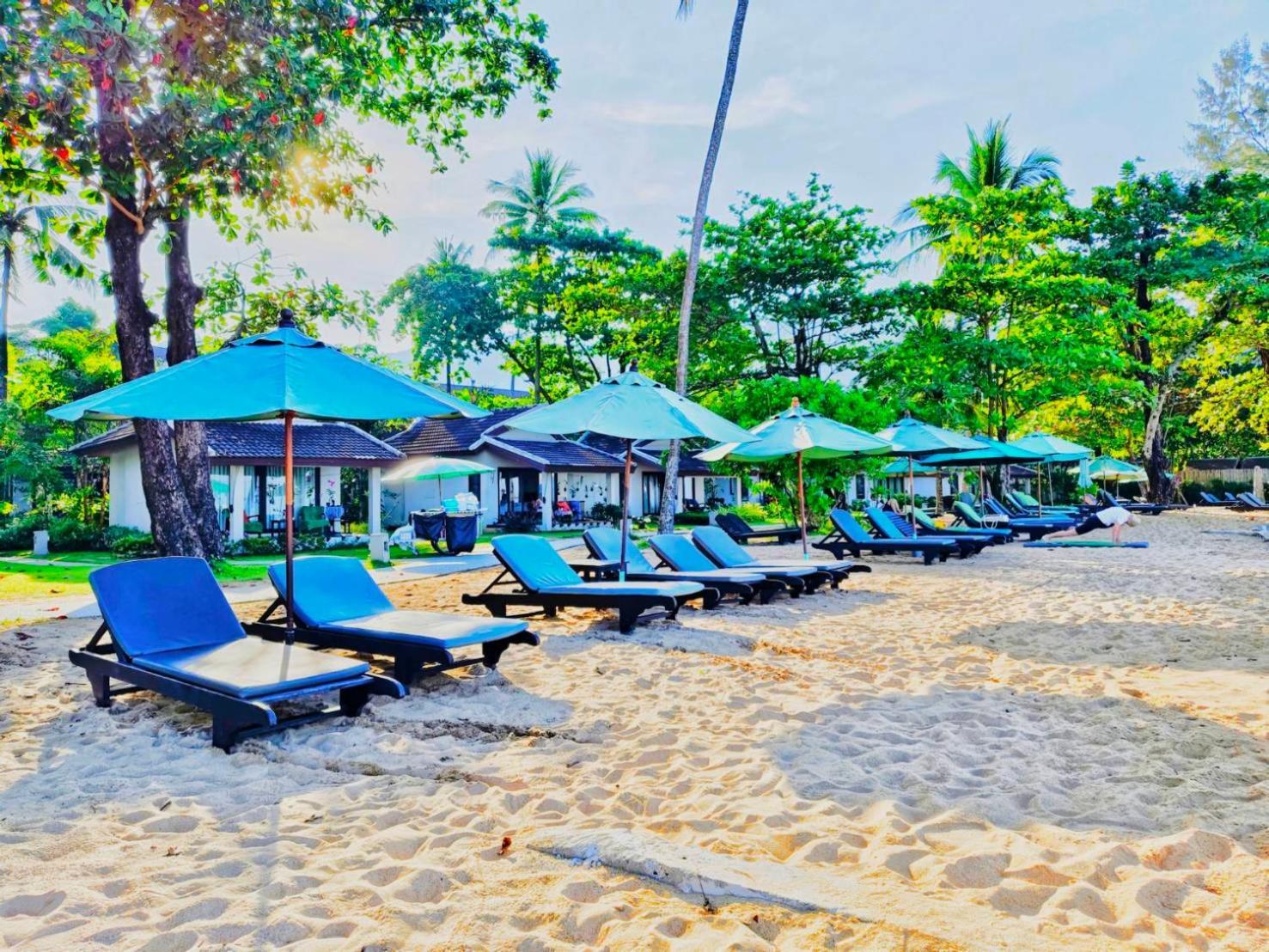 Nang Thong Bay Khao Lak