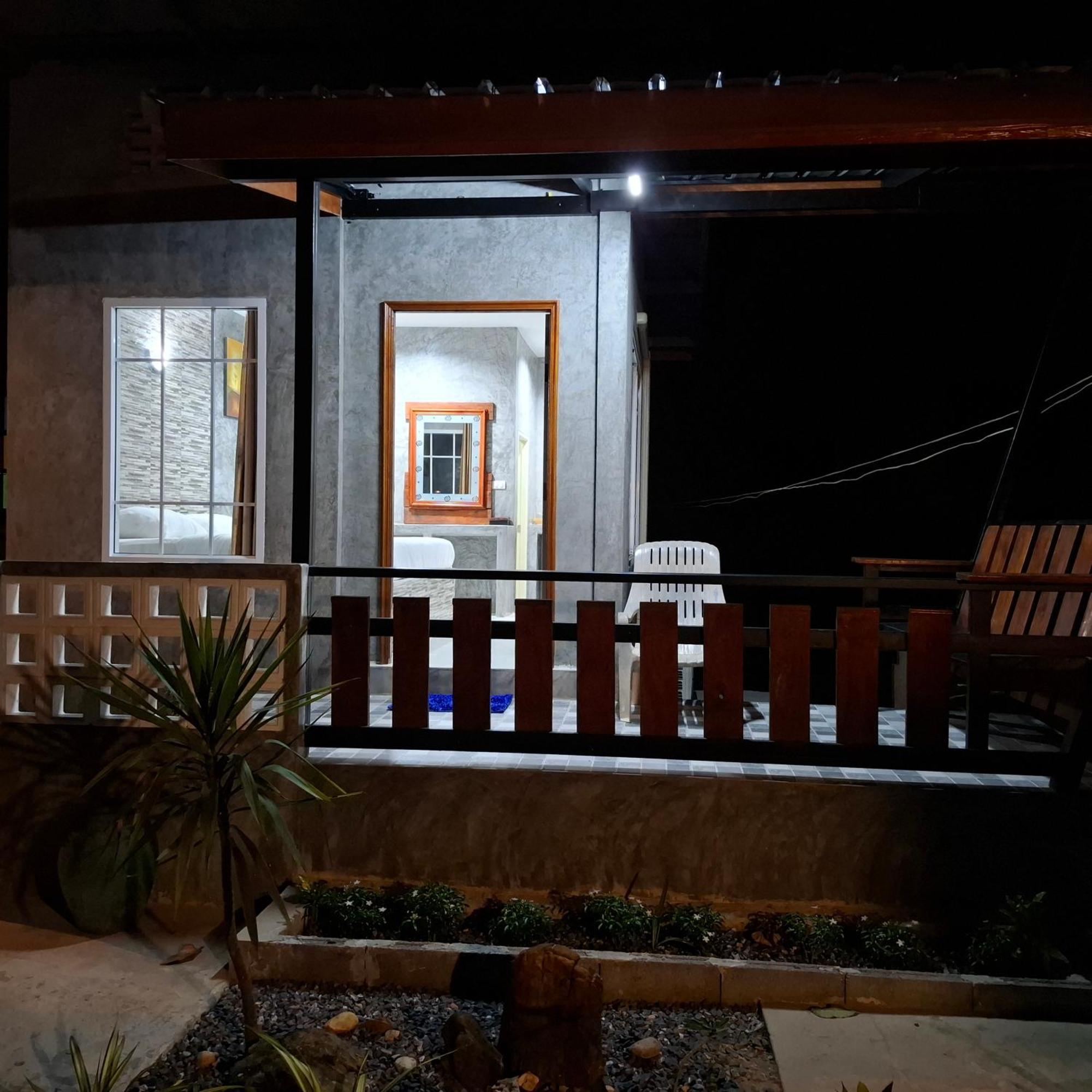 Lanta Valom Buri Chalet Koh Lanta