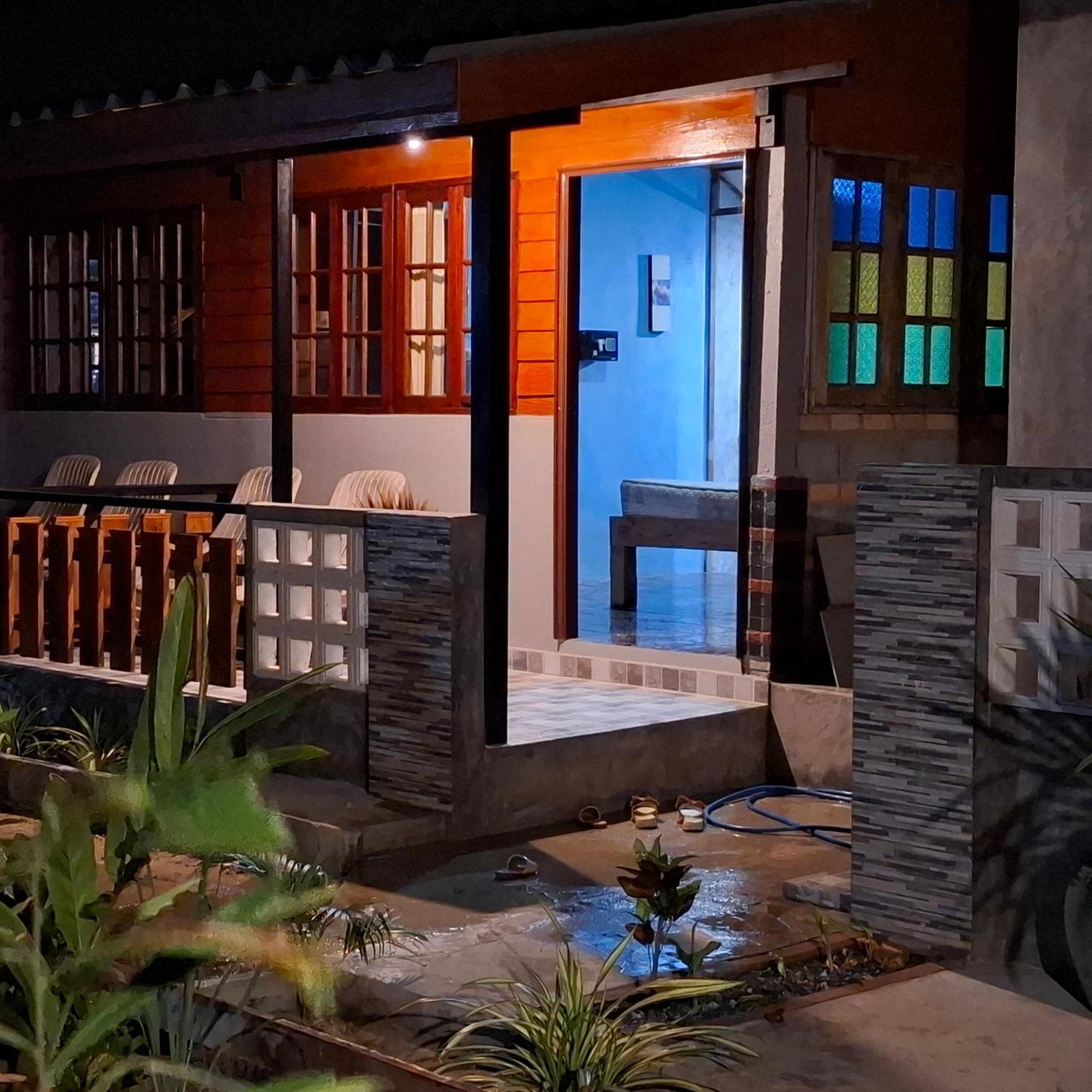 Chalet Lanta Valom Buri *