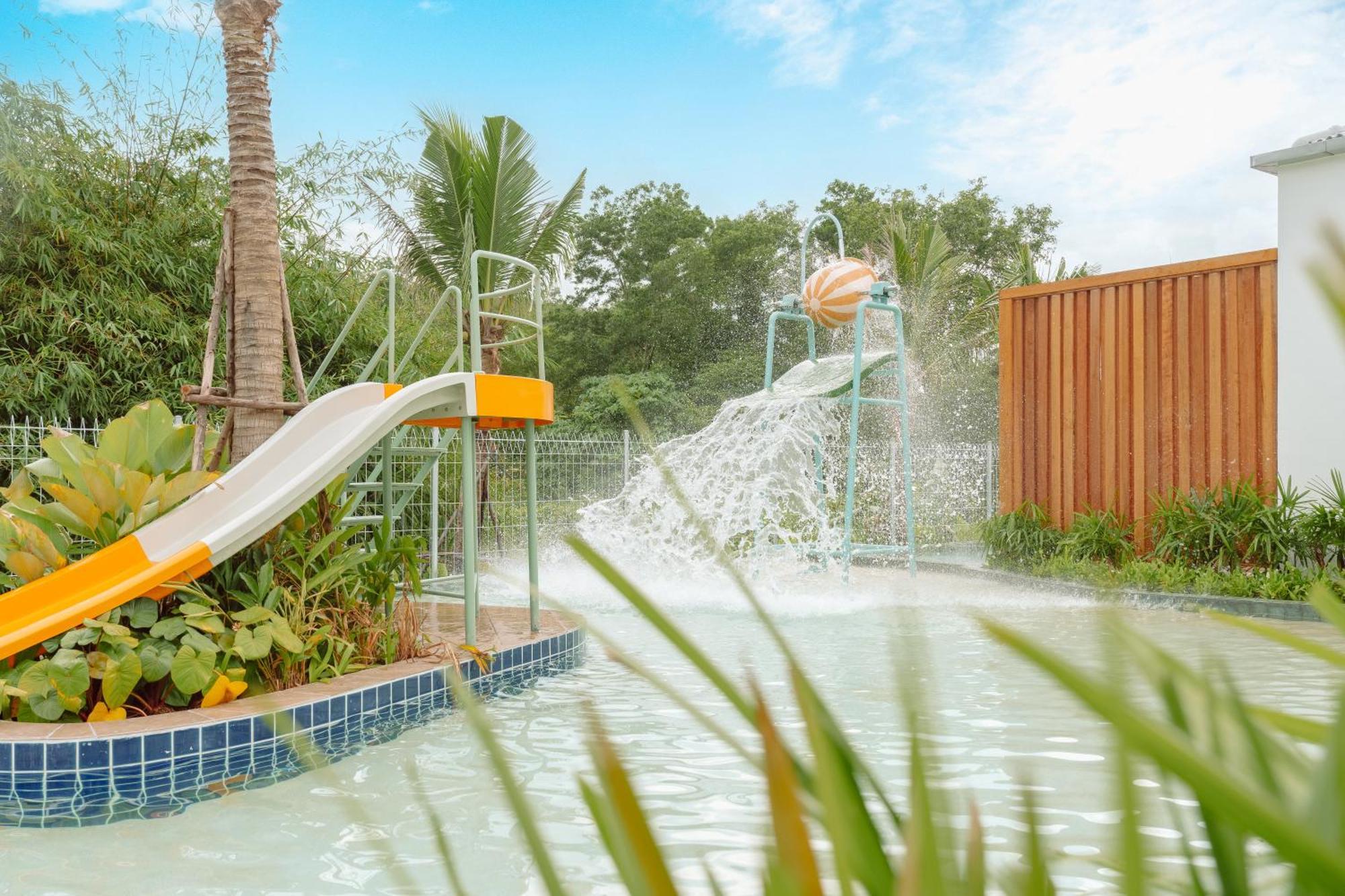 Sugar Marina Resort-lagoon-villas, Naiyang Nai Yang