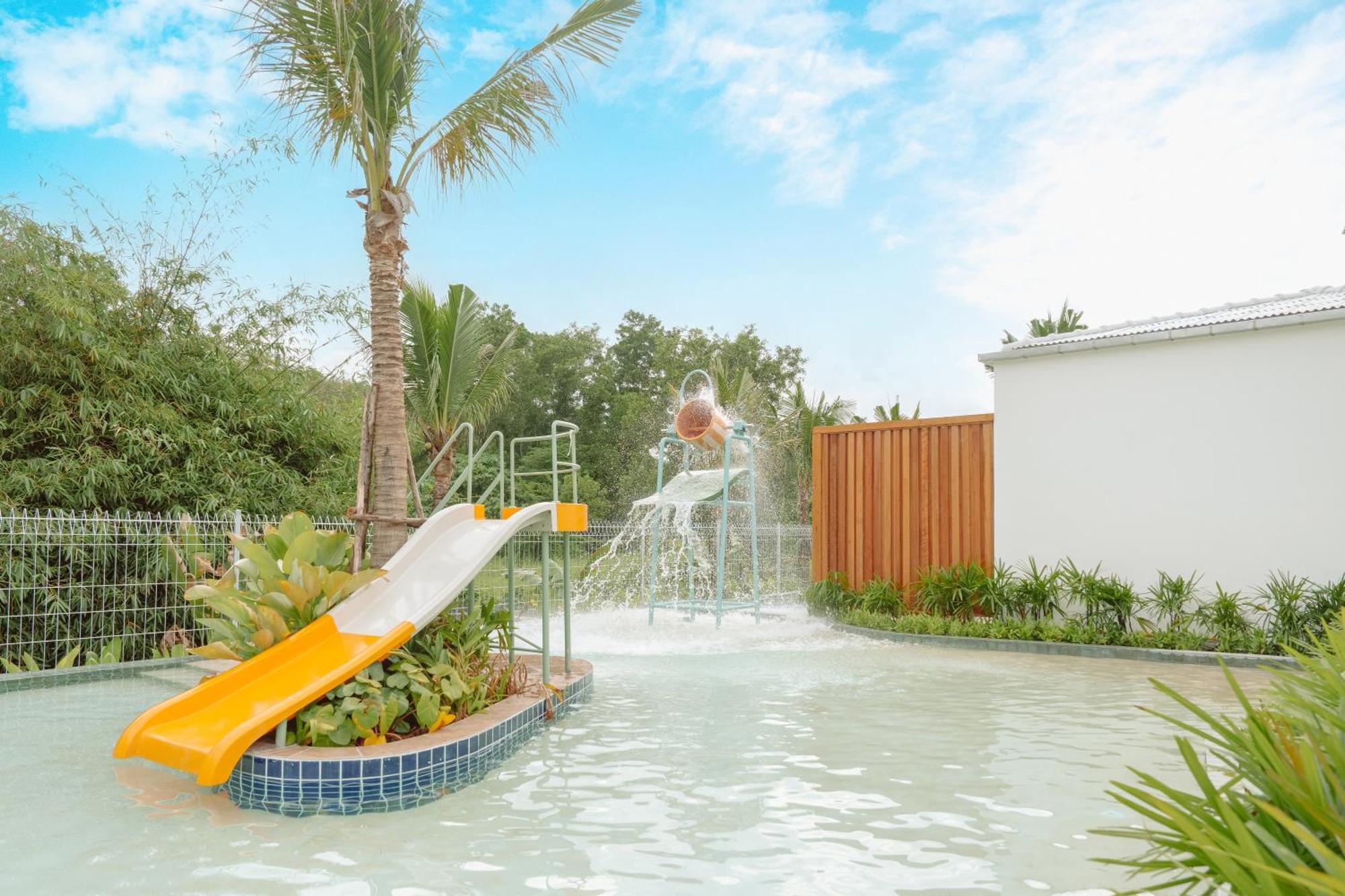 Sugar Marina Resort-lagoon-villas, Naiyang