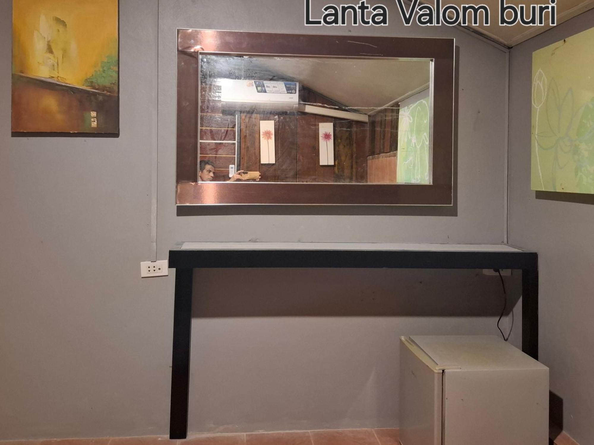 Chalet Lanta Valom Buri *