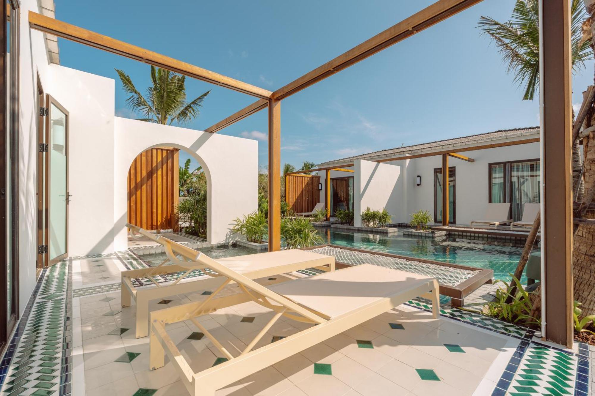 Sugar Marina Resort-lagoon-villas, Naiyang