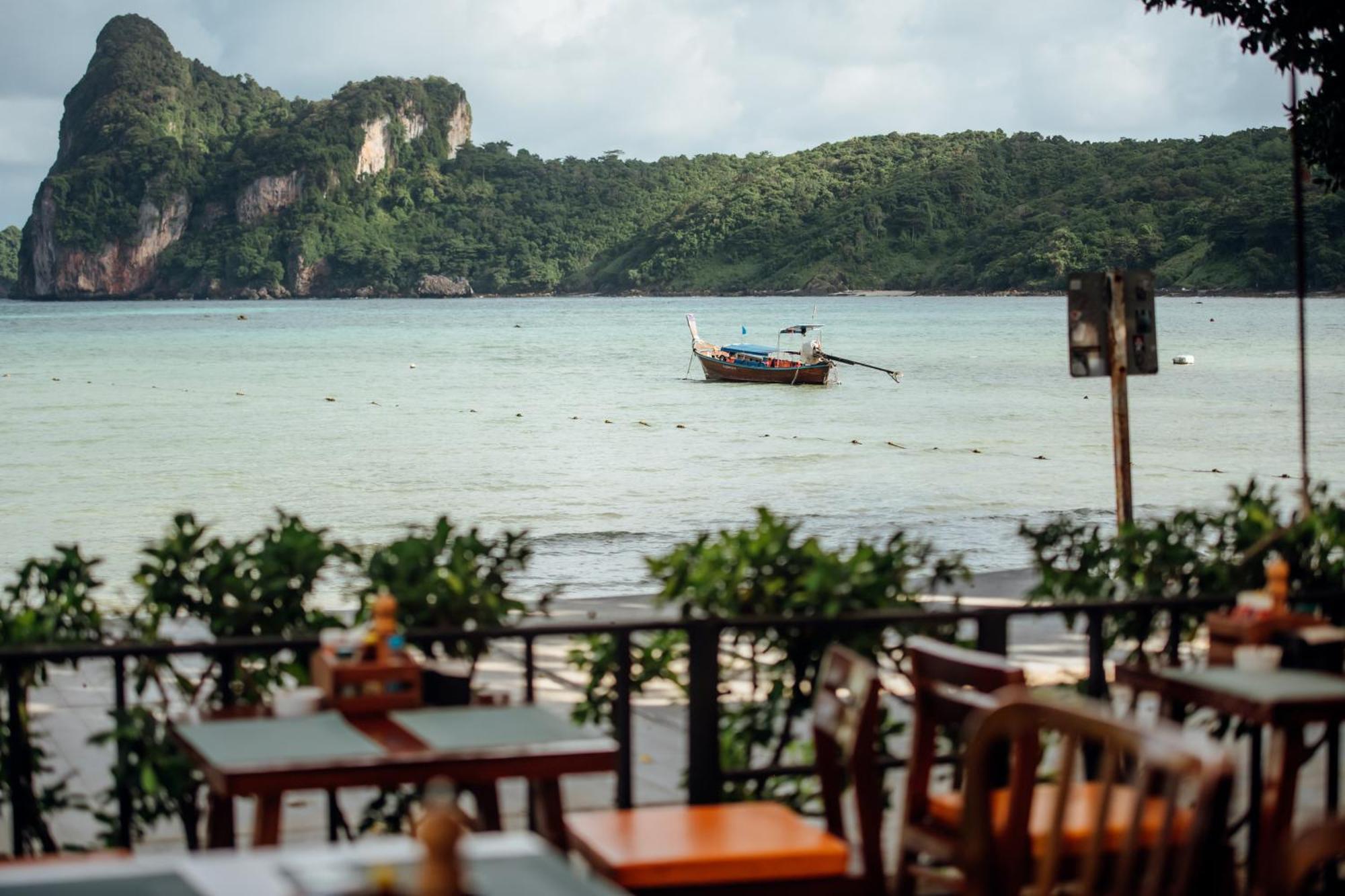 Hotel Ibiza Phi Phi Don