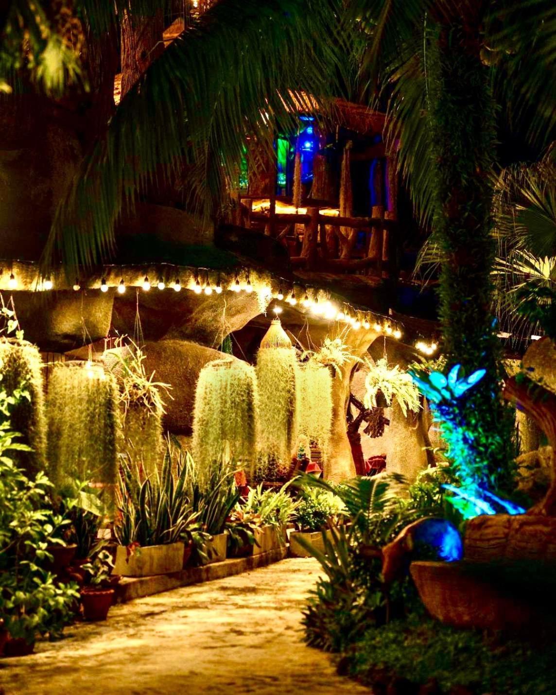 Happy Lagoon Resort *