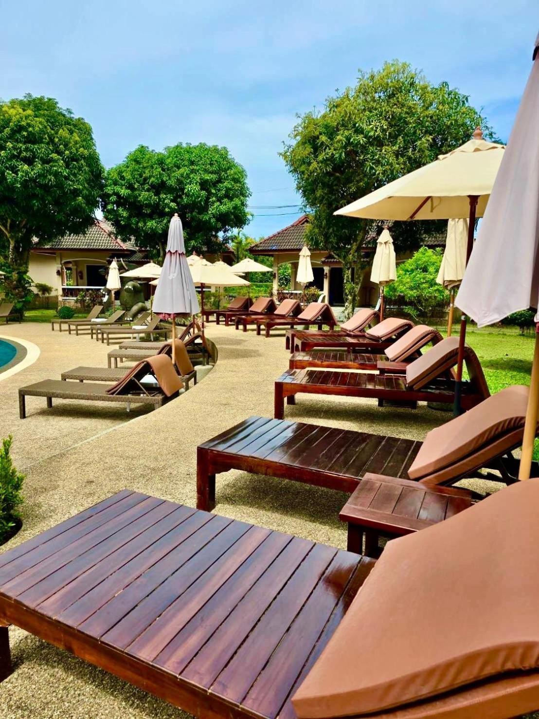 Resort Happy Lagoon